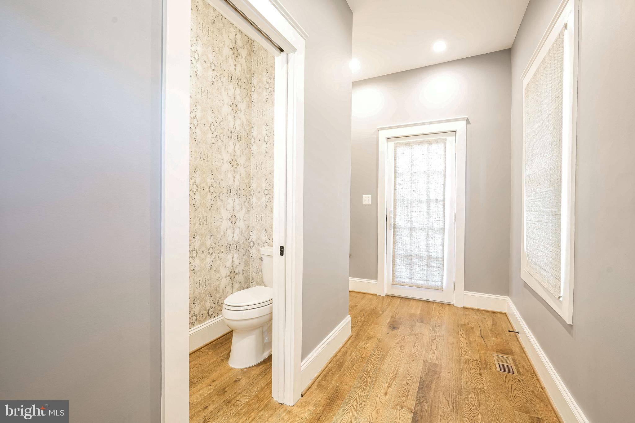 2314 N KENMORE STREET