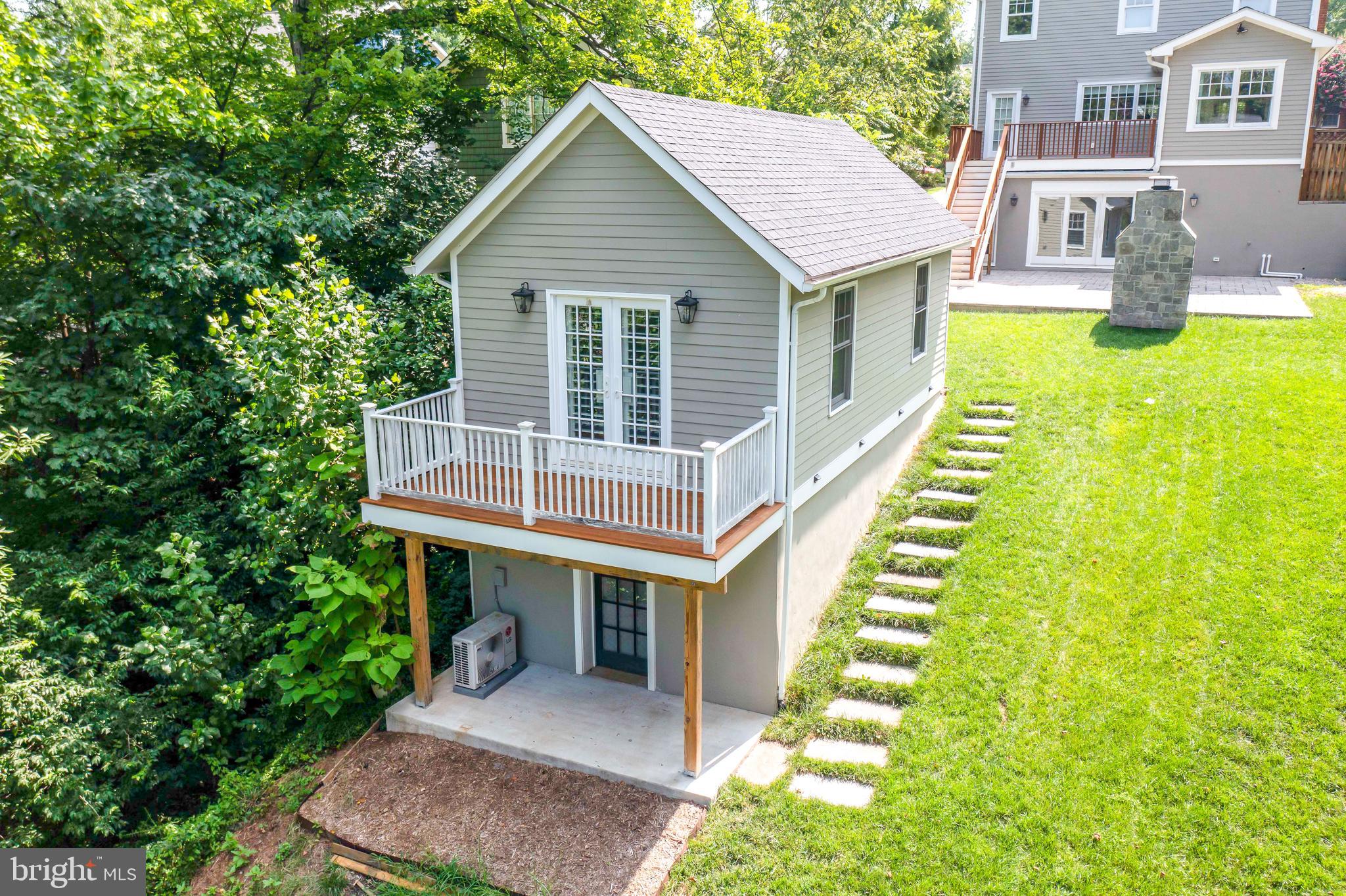 2314 N KENMORE STREET