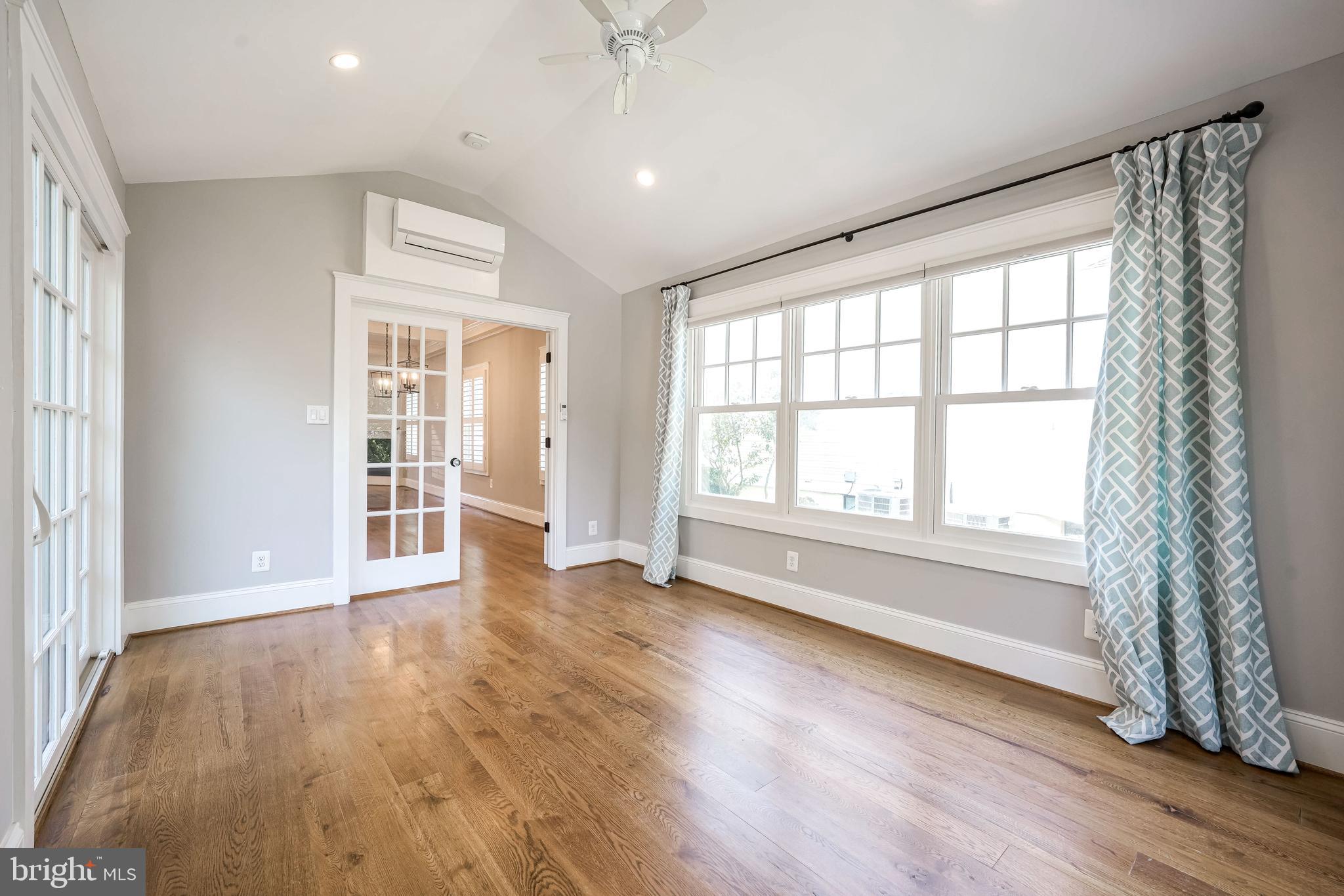 2314 N KENMORE STREET