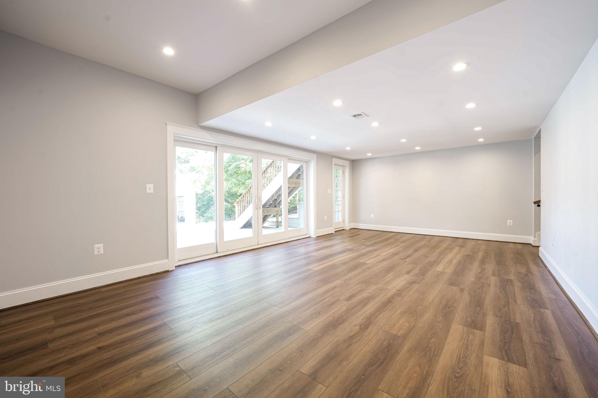 2314 N KENMORE STREET