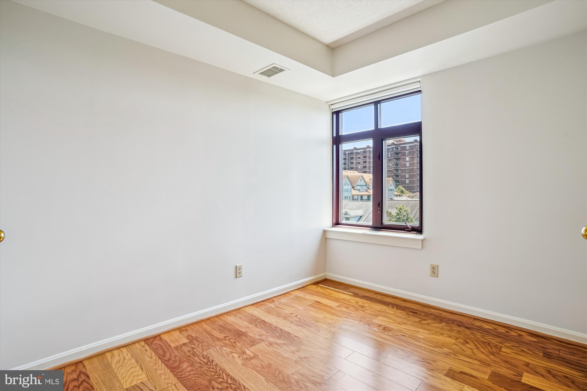 2400 CLARENDON BLVD #511