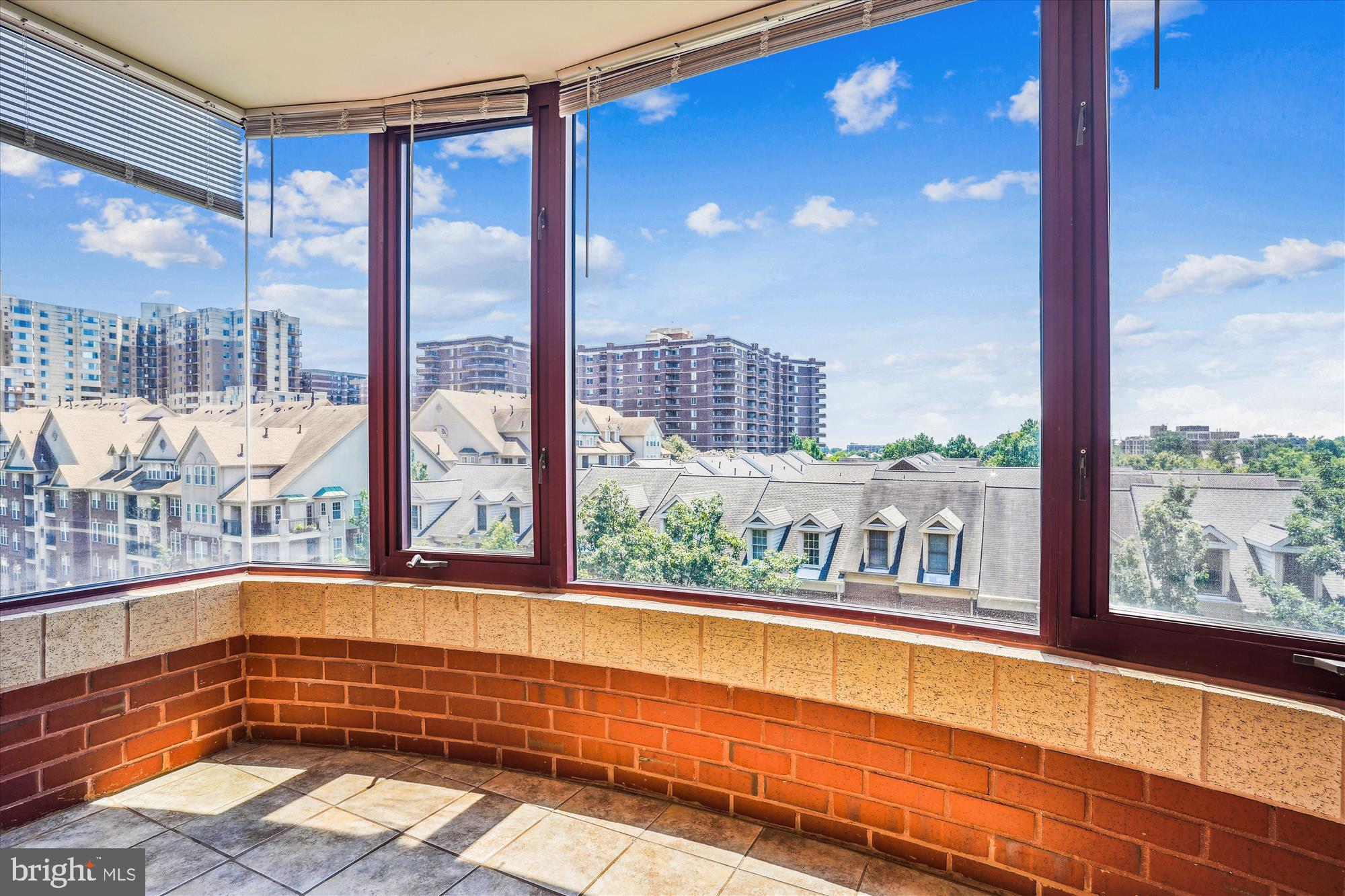 2400 CLARENDON BLVD #511