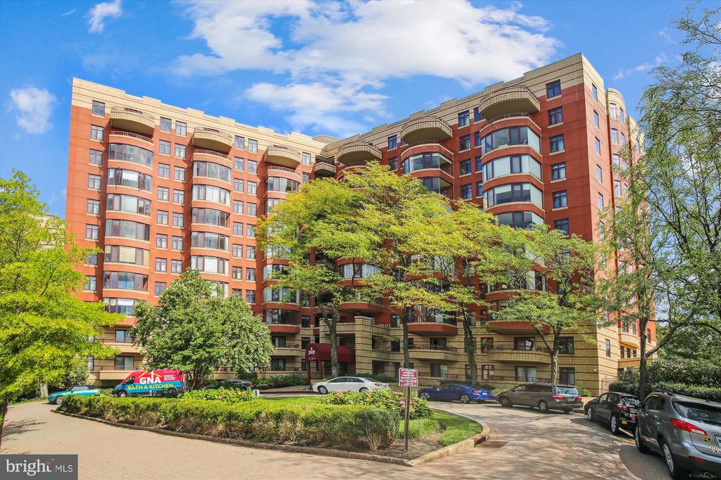 2400 CLARENDON BLVD #511