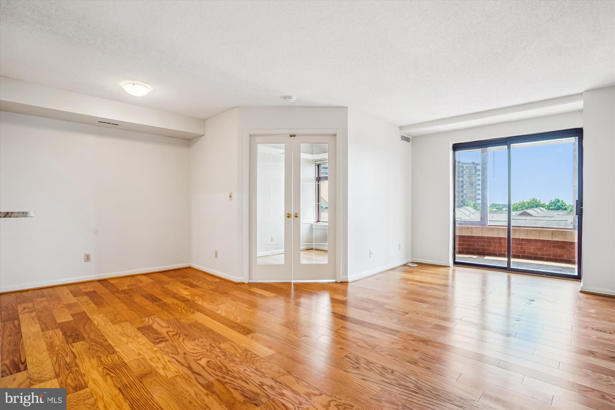 2400 CLARENDON BLVD #511