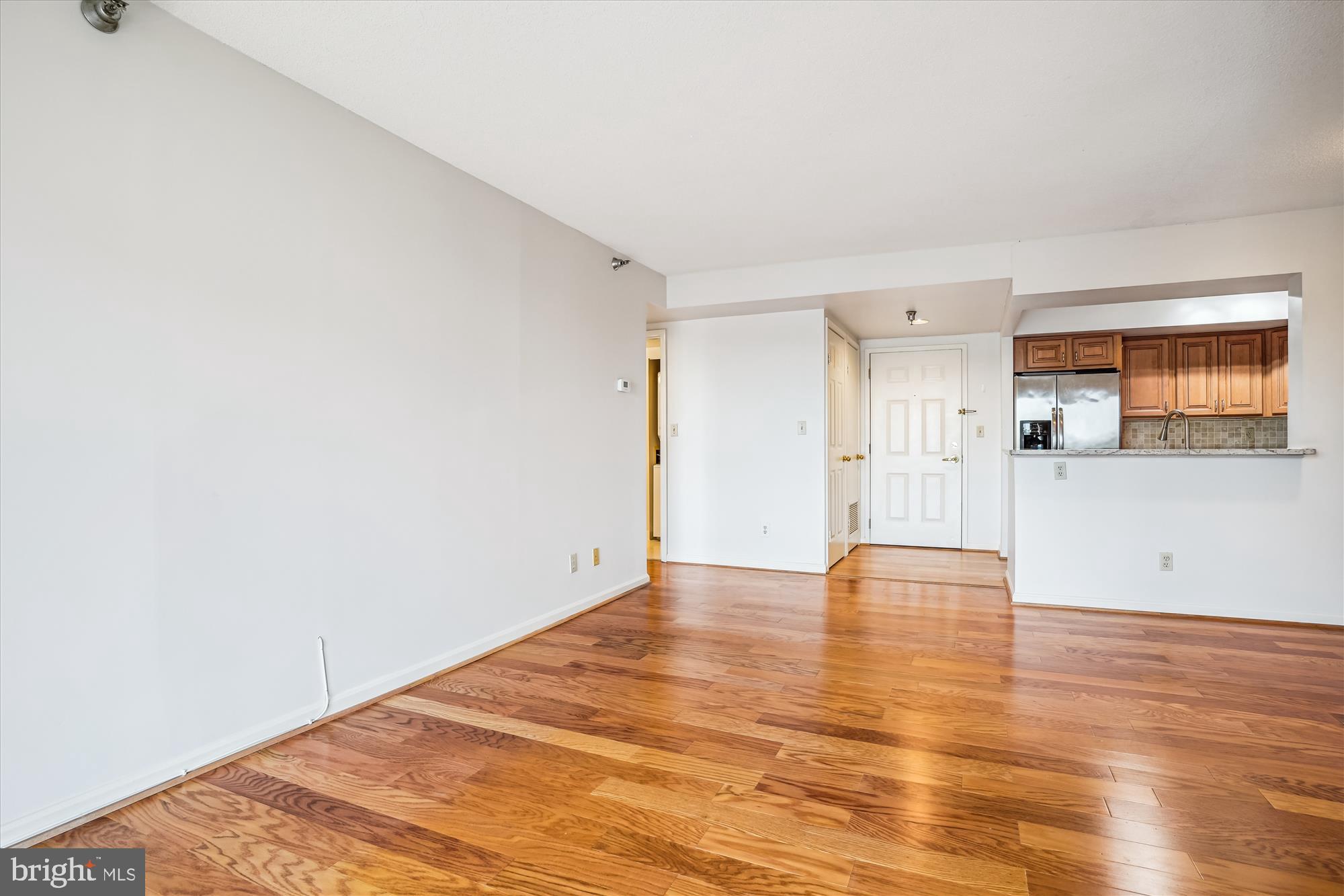 2400 CLARENDON BLVD #511