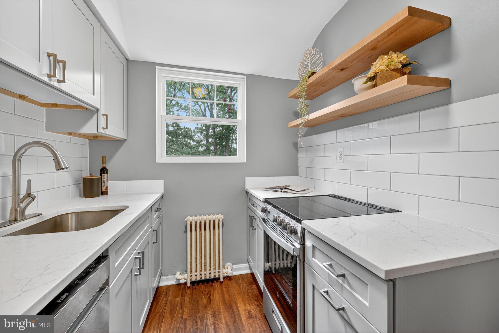 1404 12TH STREET N 21