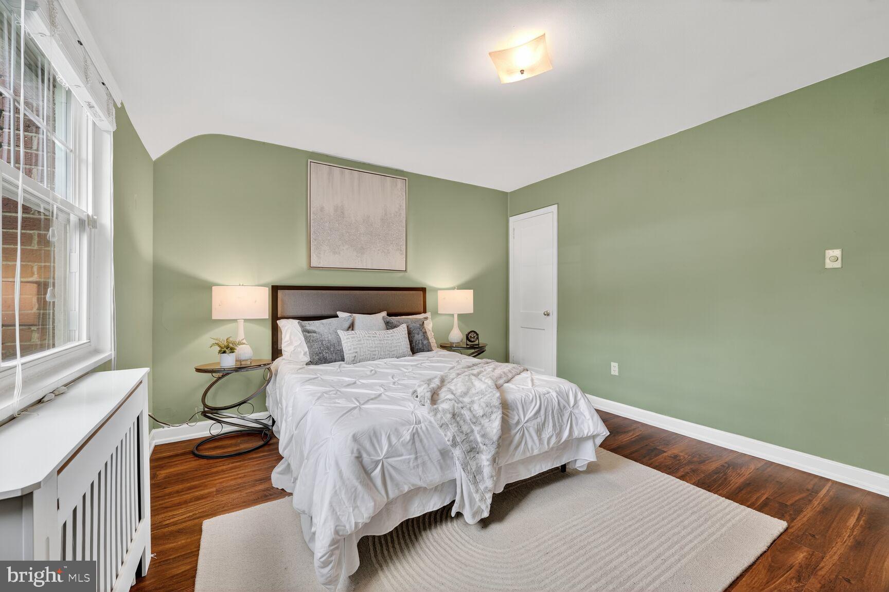 1404 12TH STREET N 21