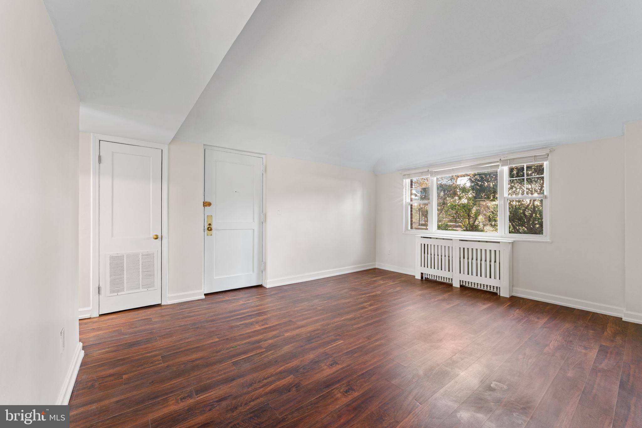 1404 12TH STREET N 21