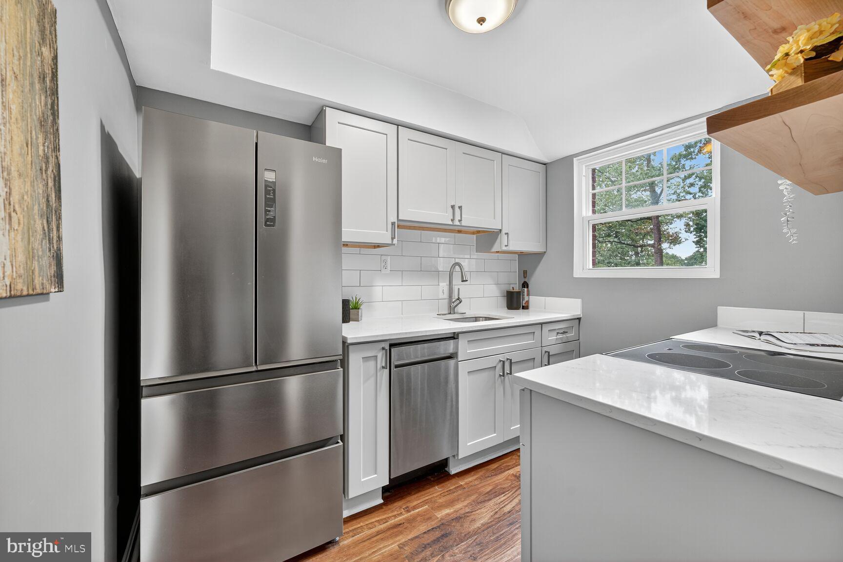 1404 12TH STREET N 21