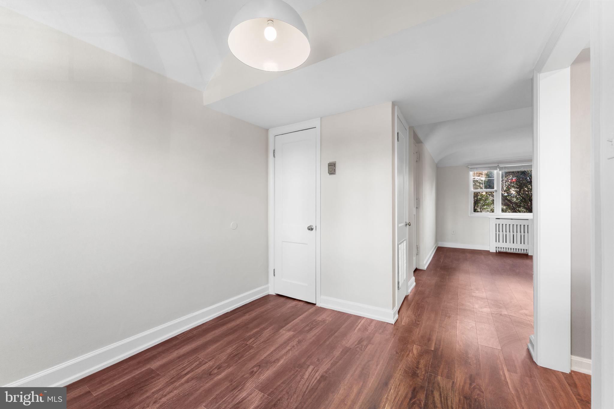 1404 12TH STREET N 21