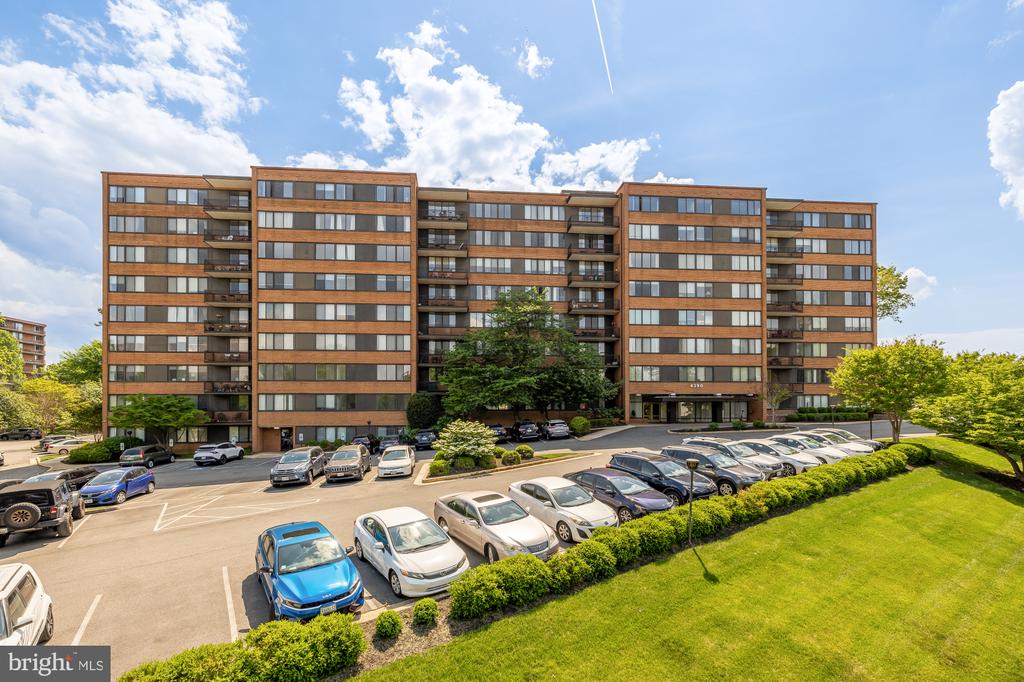 4390 LORCOM LANE 510