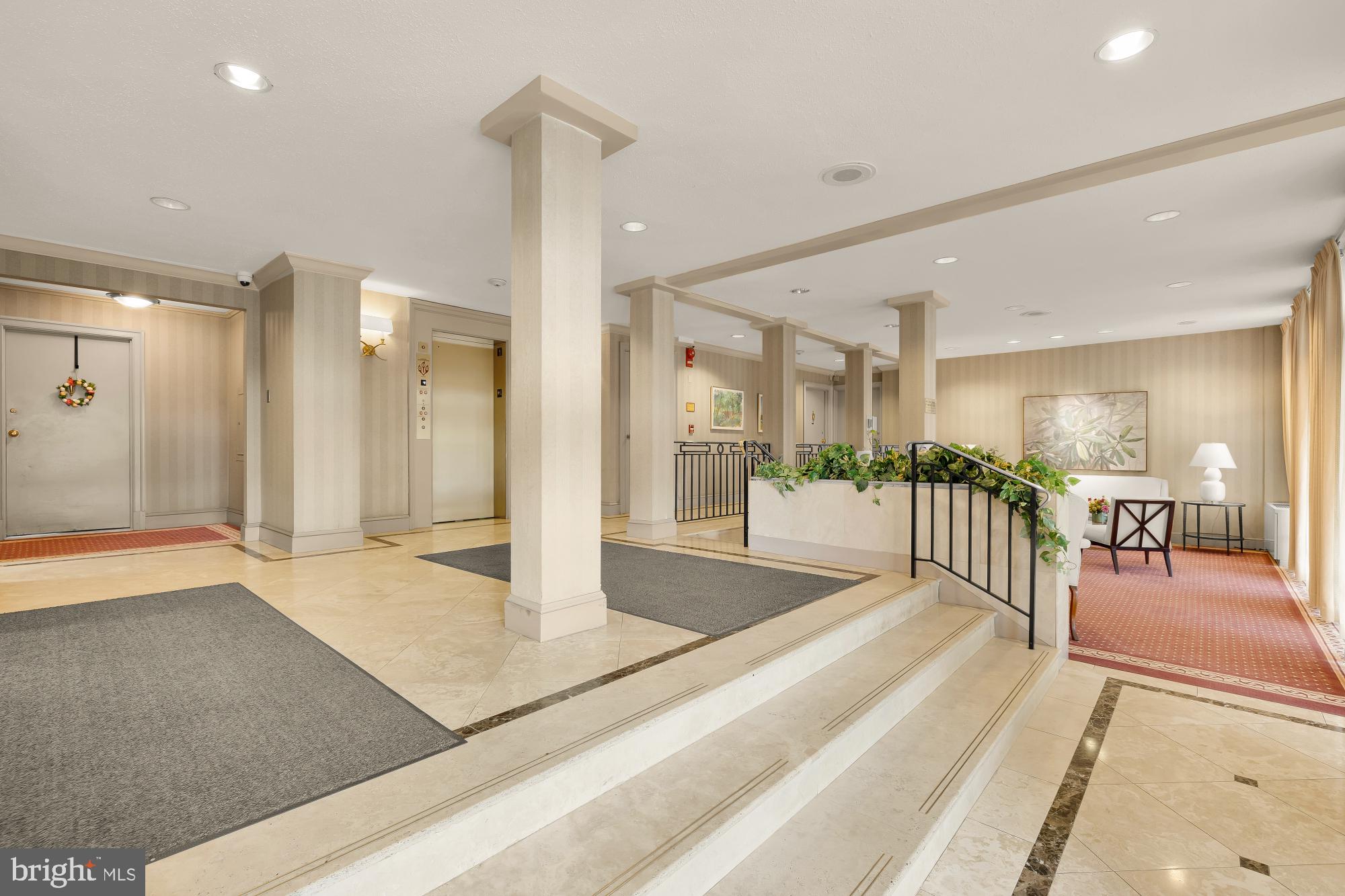 4390 LORCOM LANE 510