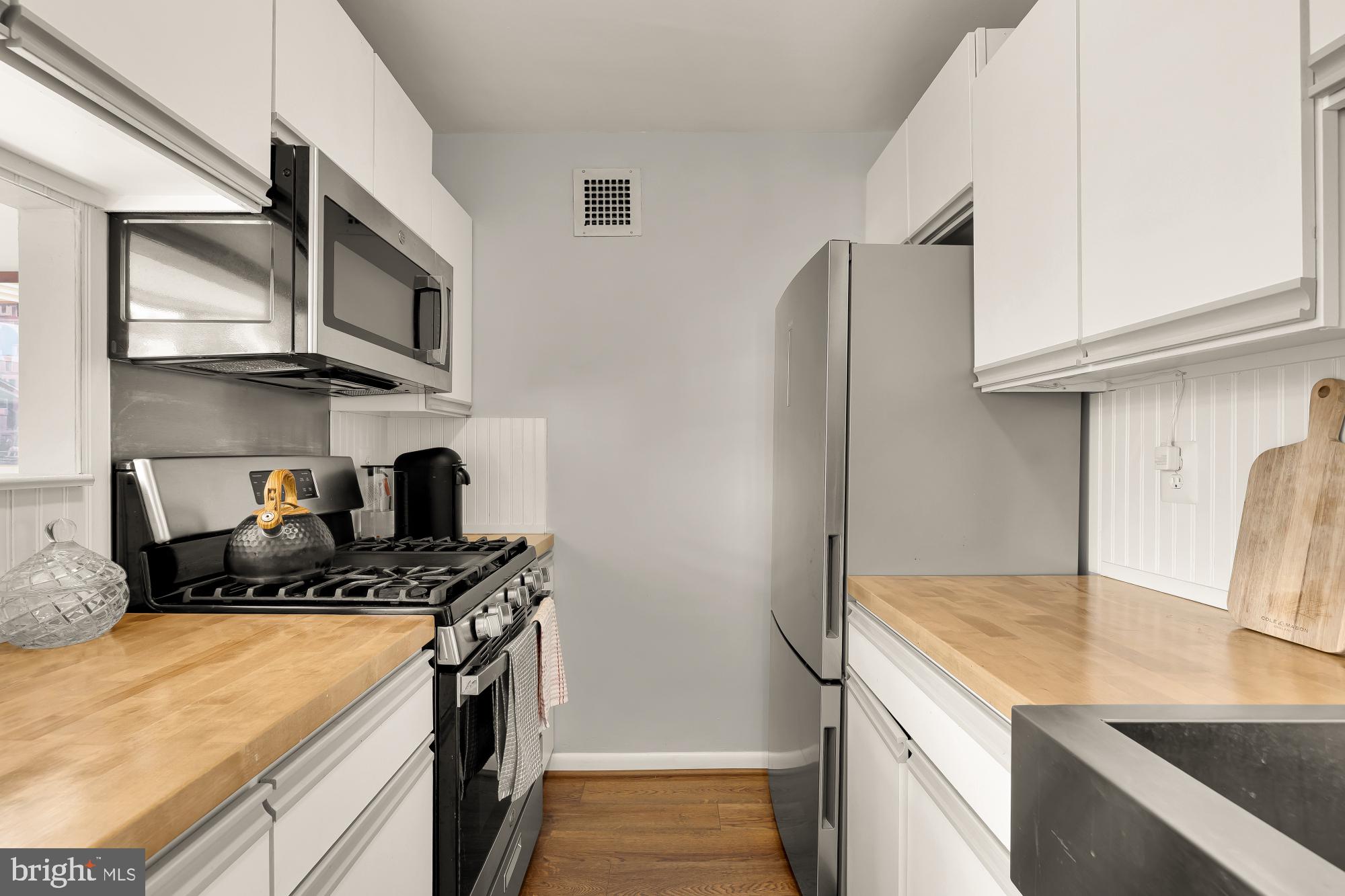 4390 LORCOM LANE 510