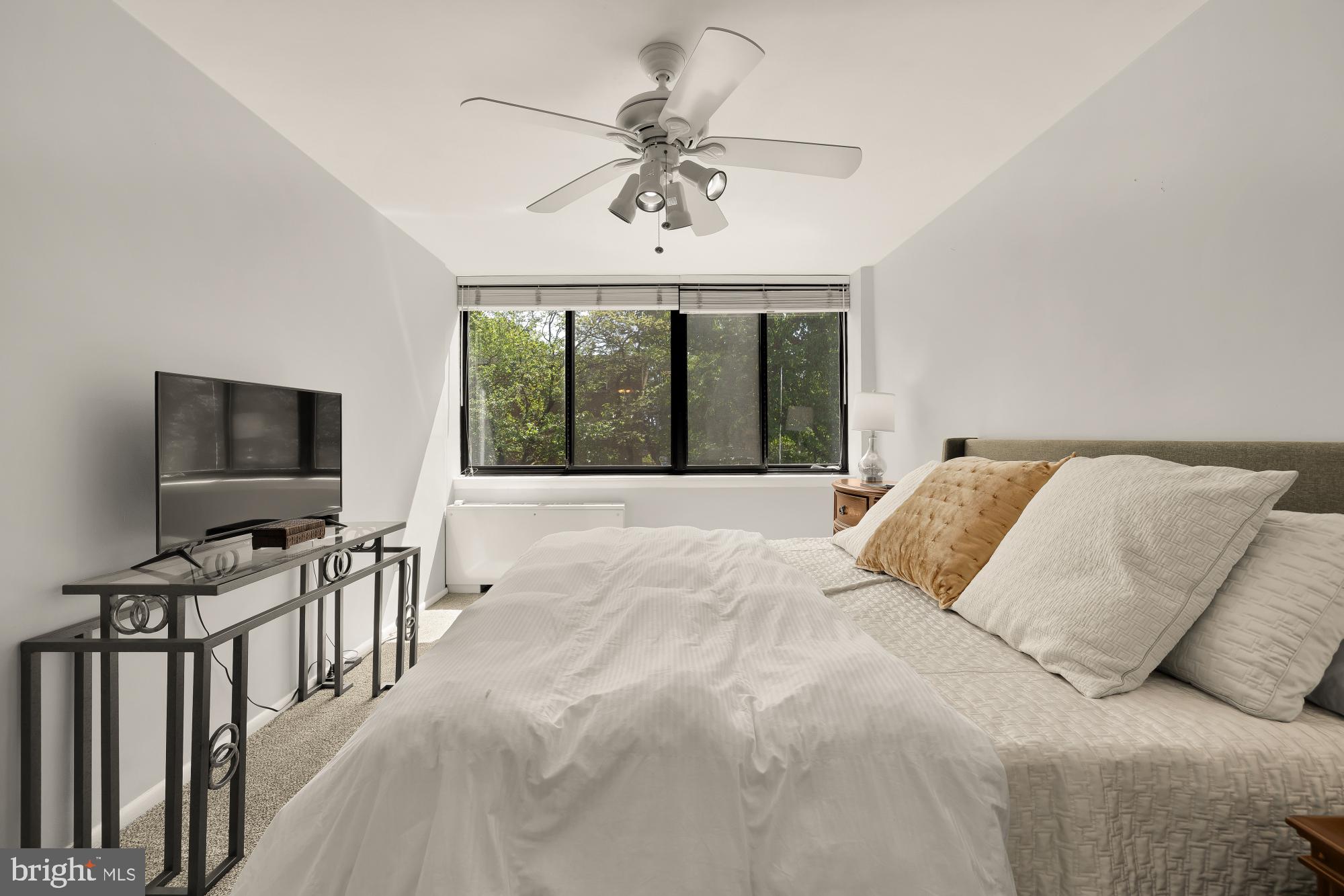 4390 LORCOM LANE 510