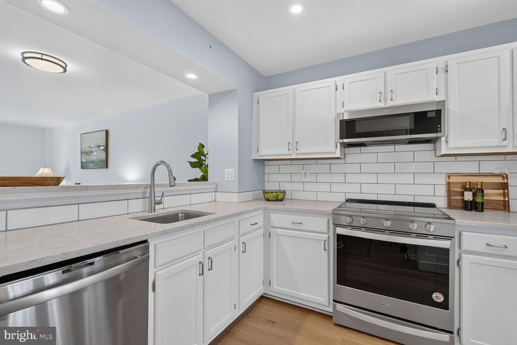 3812 9TH ROAD S Unit: 3812