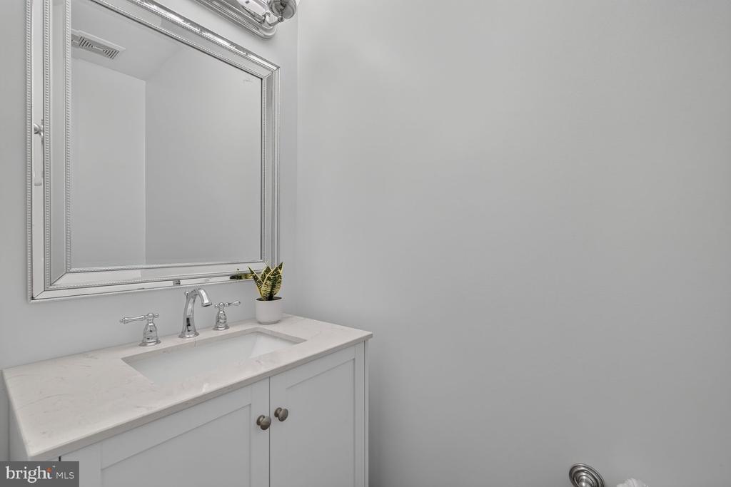 3812 9TH ROAD S Unit: 3812