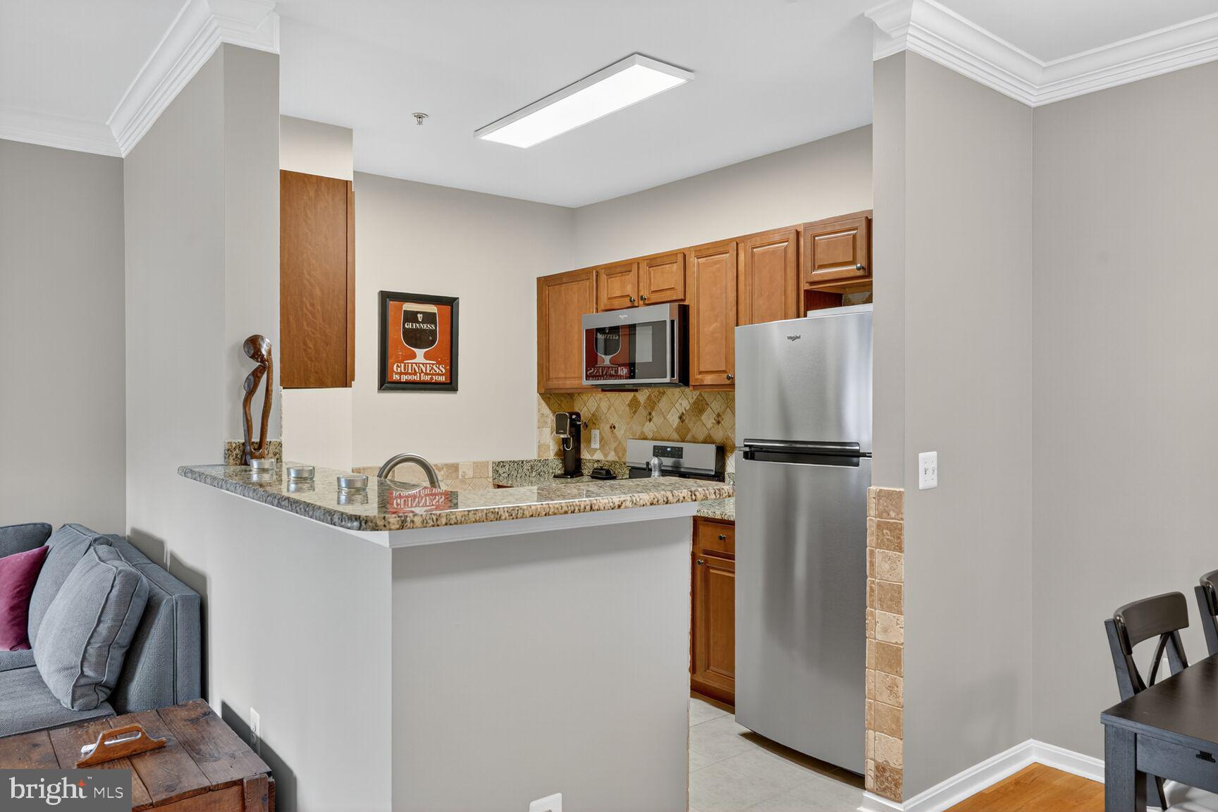 4862 EISENHOWER AVENUE 460