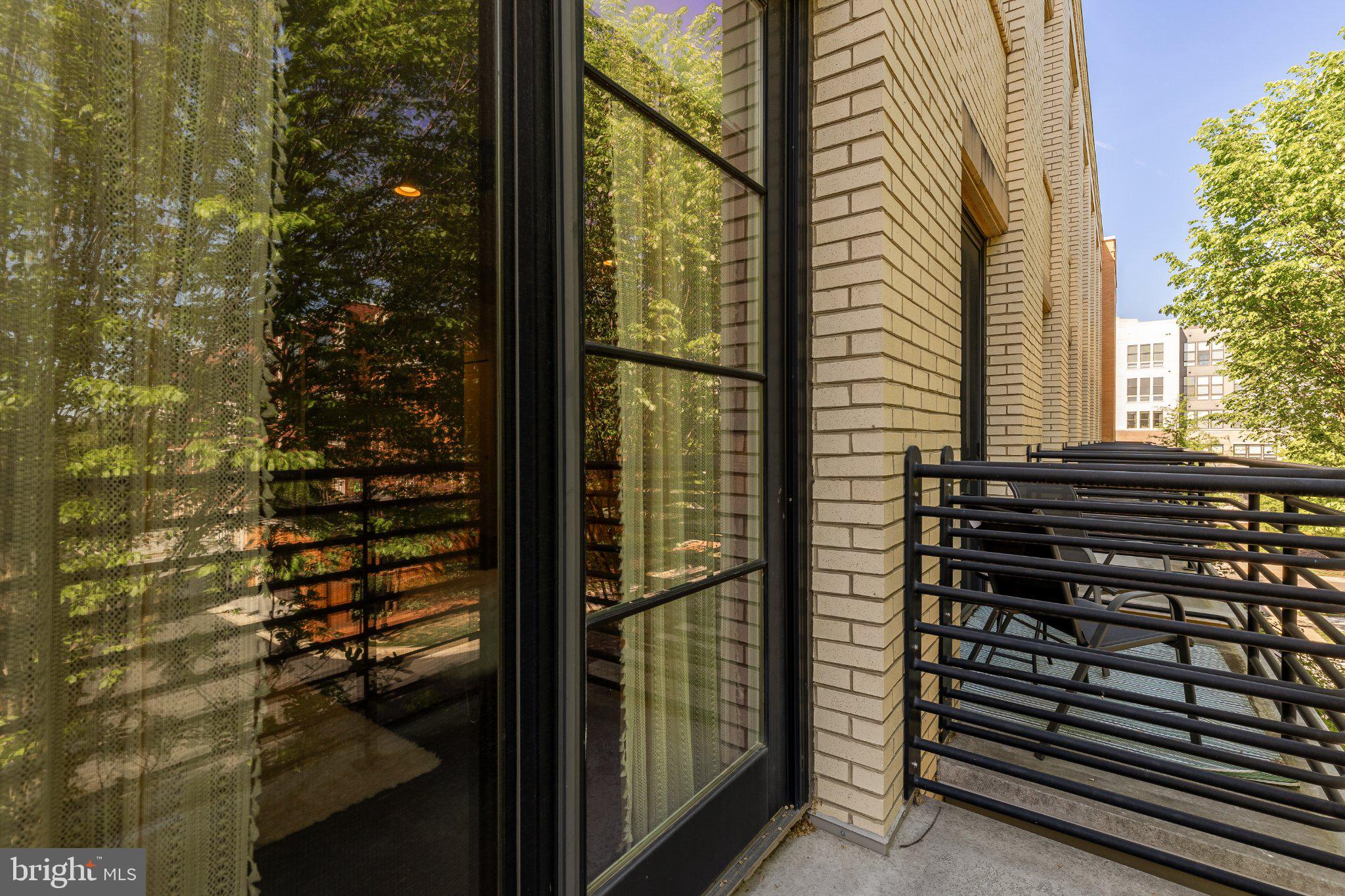 1426 VAN VALKENBURGH LANE