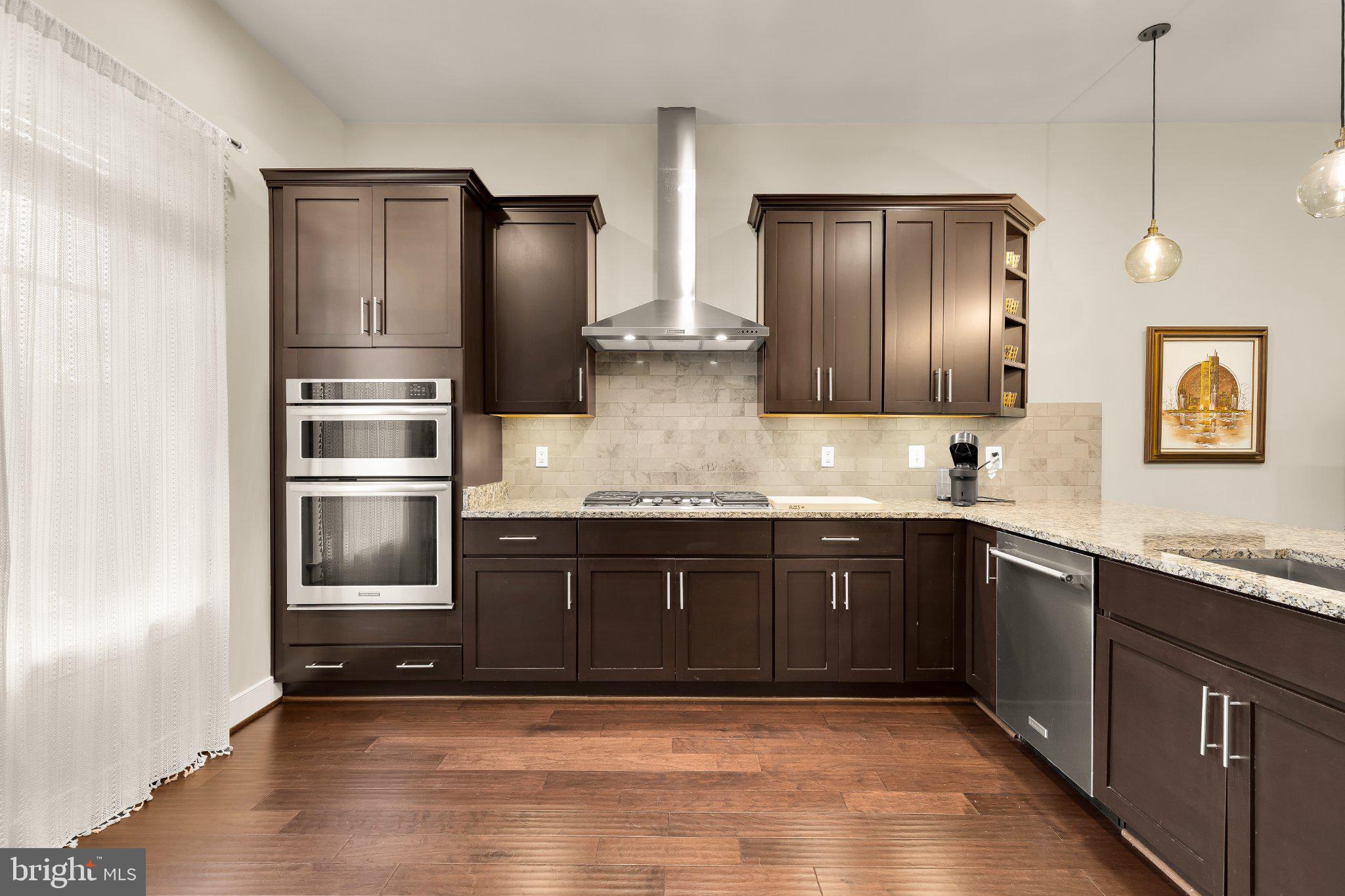 1426 VAN VALKENBURGH LANE