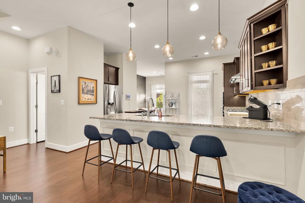 1426 VAN VALKENBURGH LANE