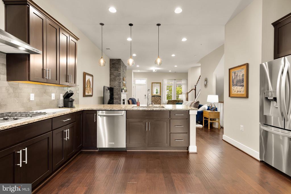 1426 VAN VALKENBURGH LANE