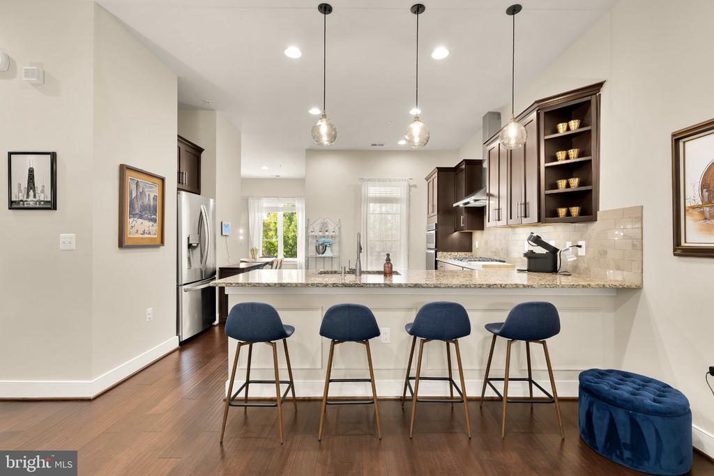 1426 VAN VALKENBURGH LANE