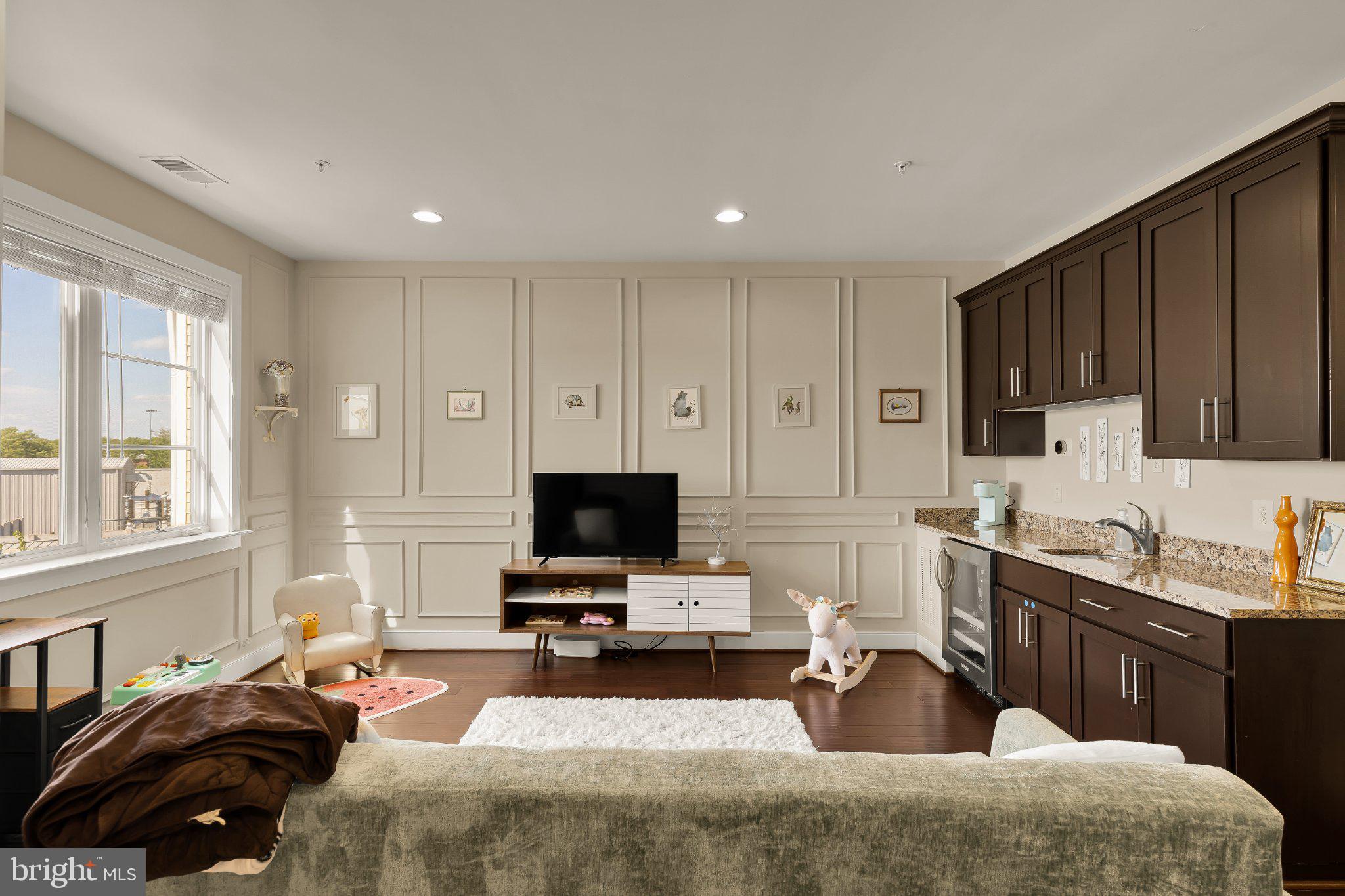 1426 VAN VALKENBURGH LANE