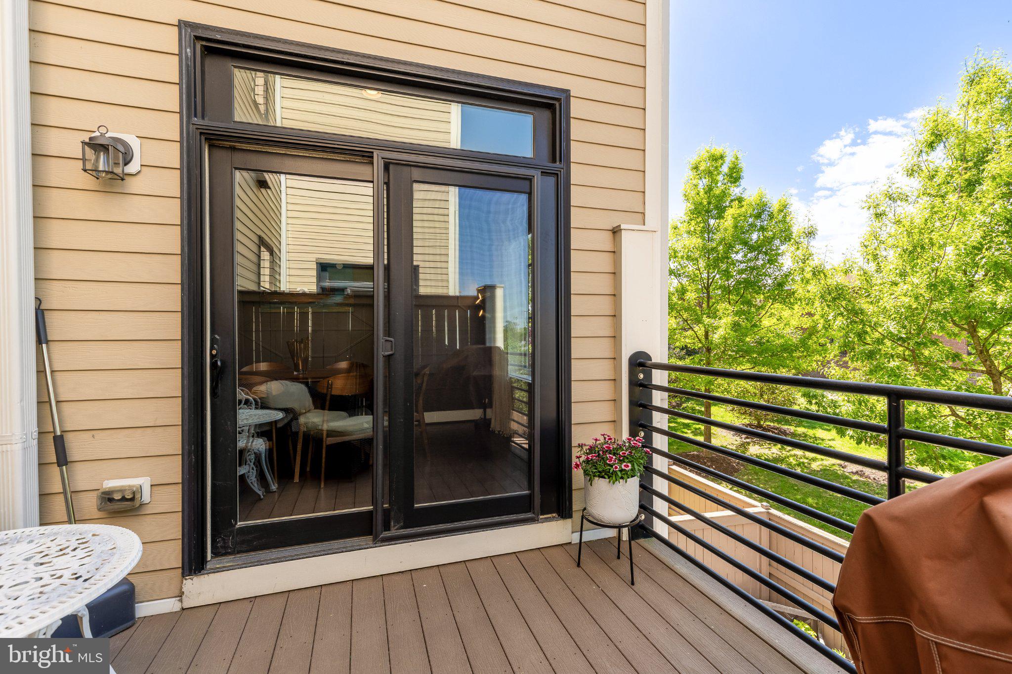 1426 VAN VALKENBURGH LANE