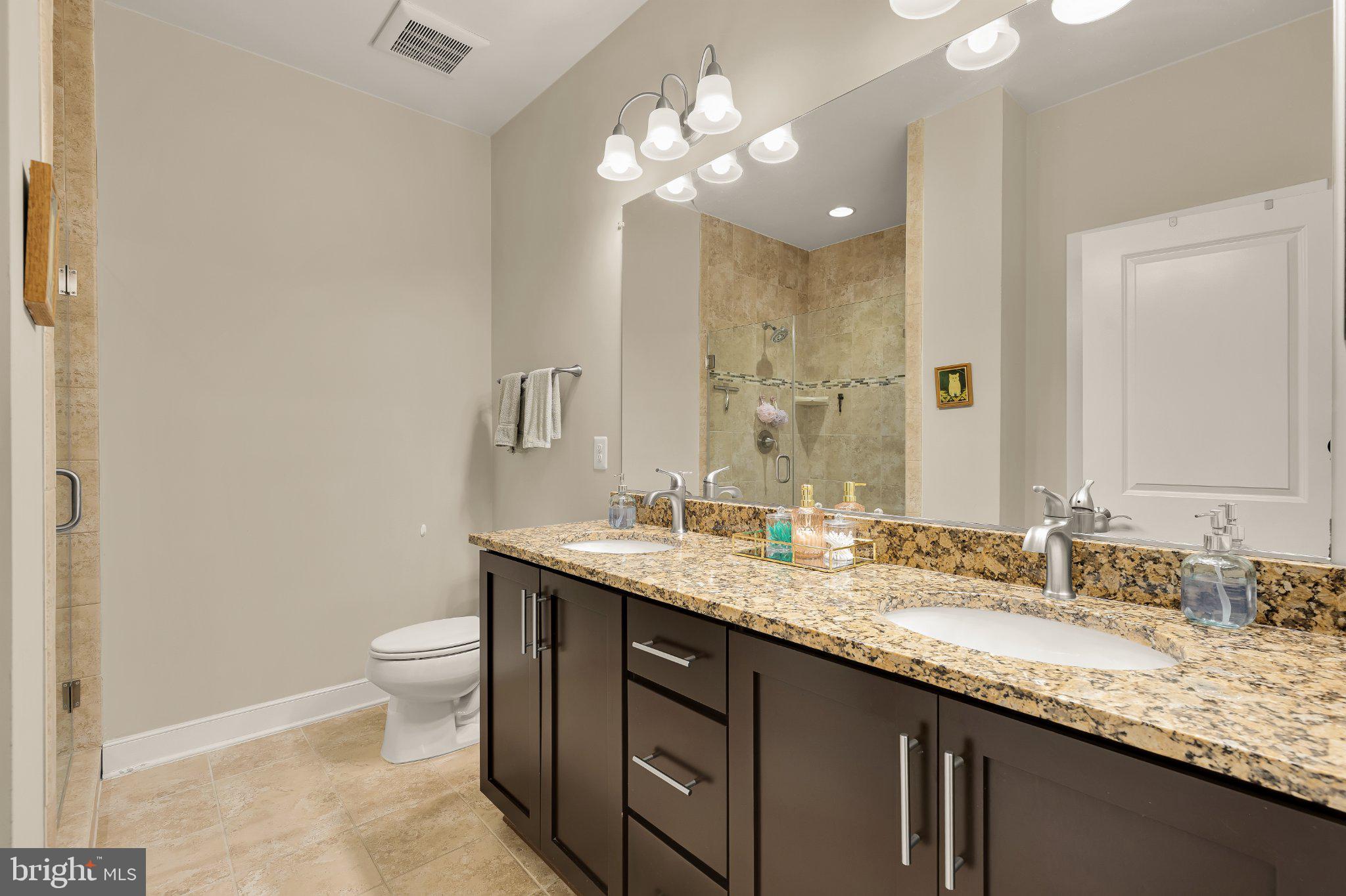 1426 VAN VALKENBURGH LANE