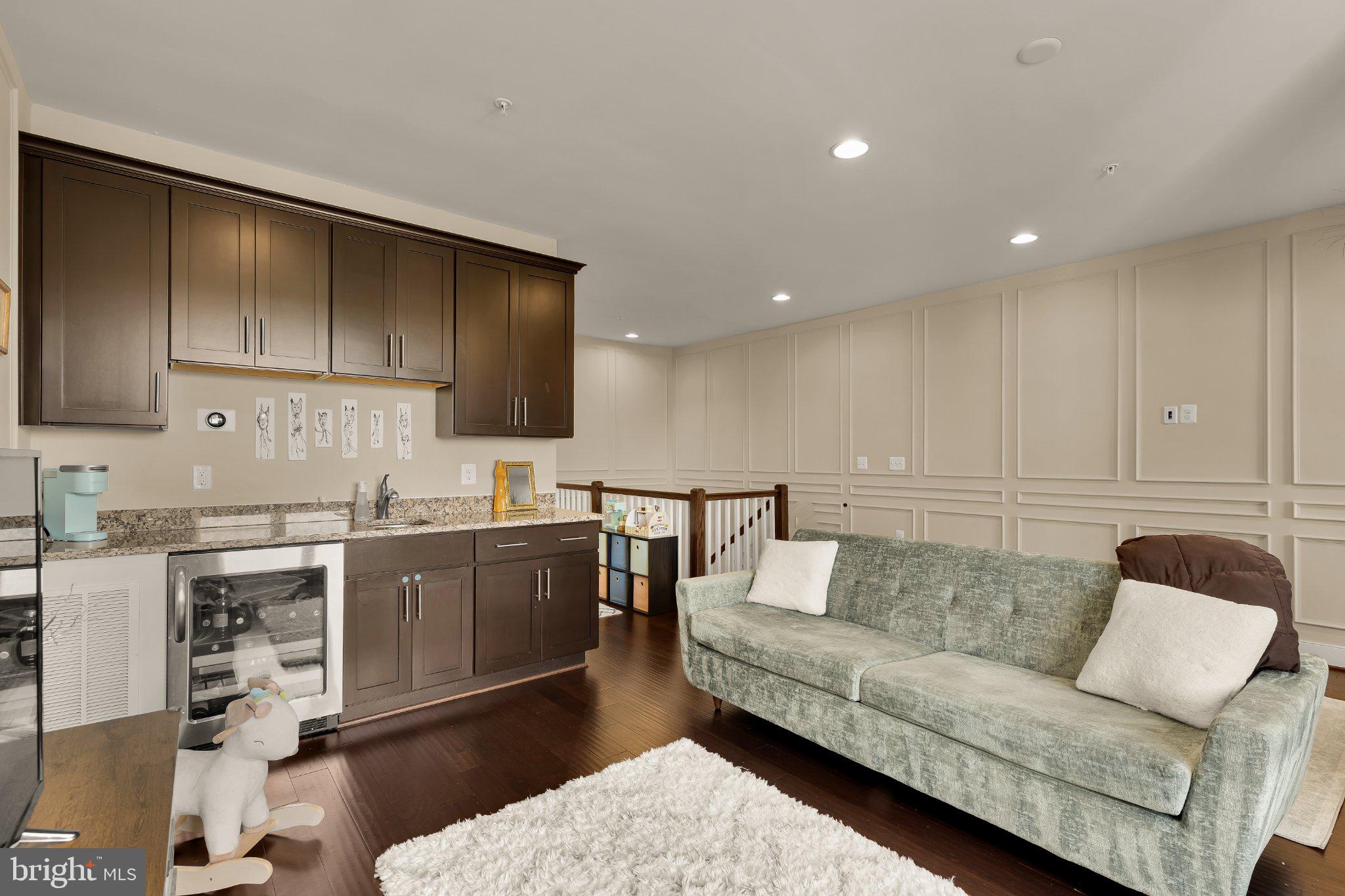 1426 VAN VALKENBURGH LANE