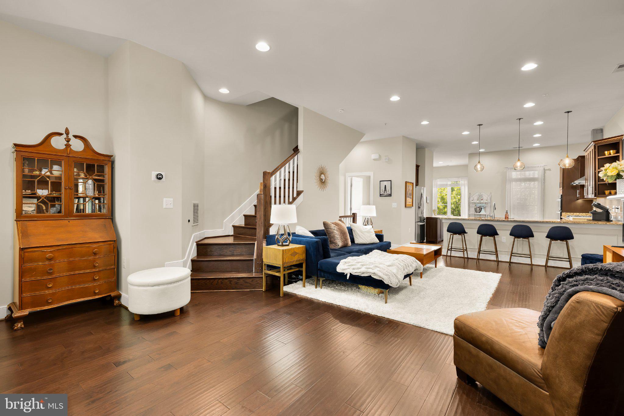 1426 VAN VALKENBURGH LANE