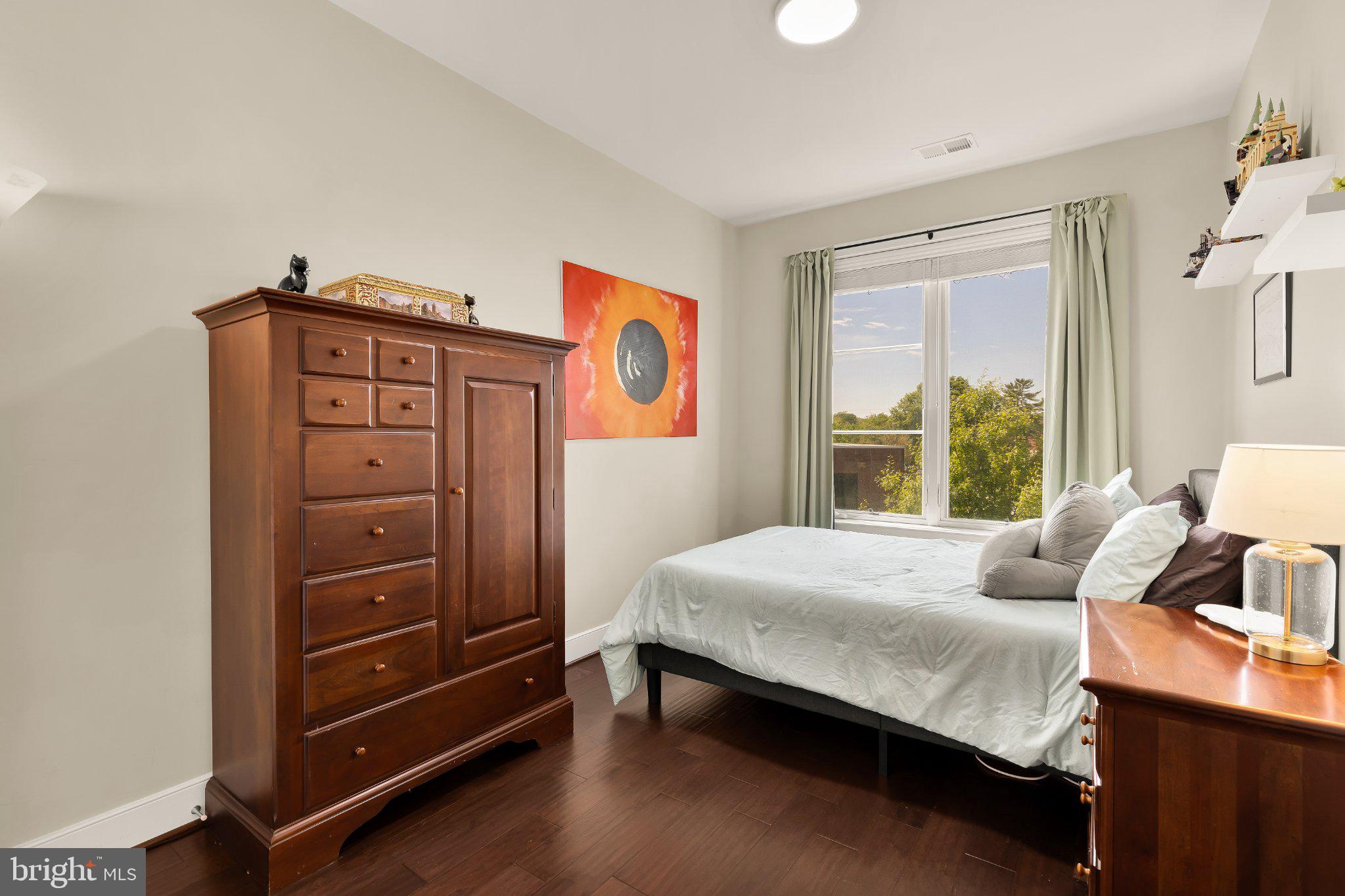 1426 VAN VALKENBURGH LANE