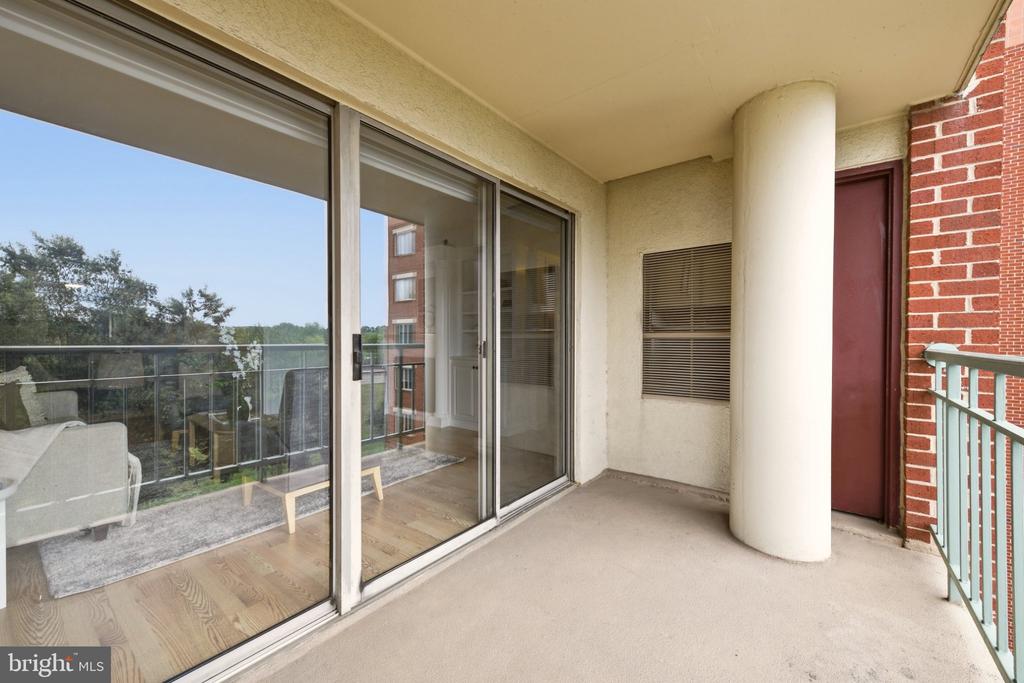 545 E BRADDOCK ROAD Unit: 408