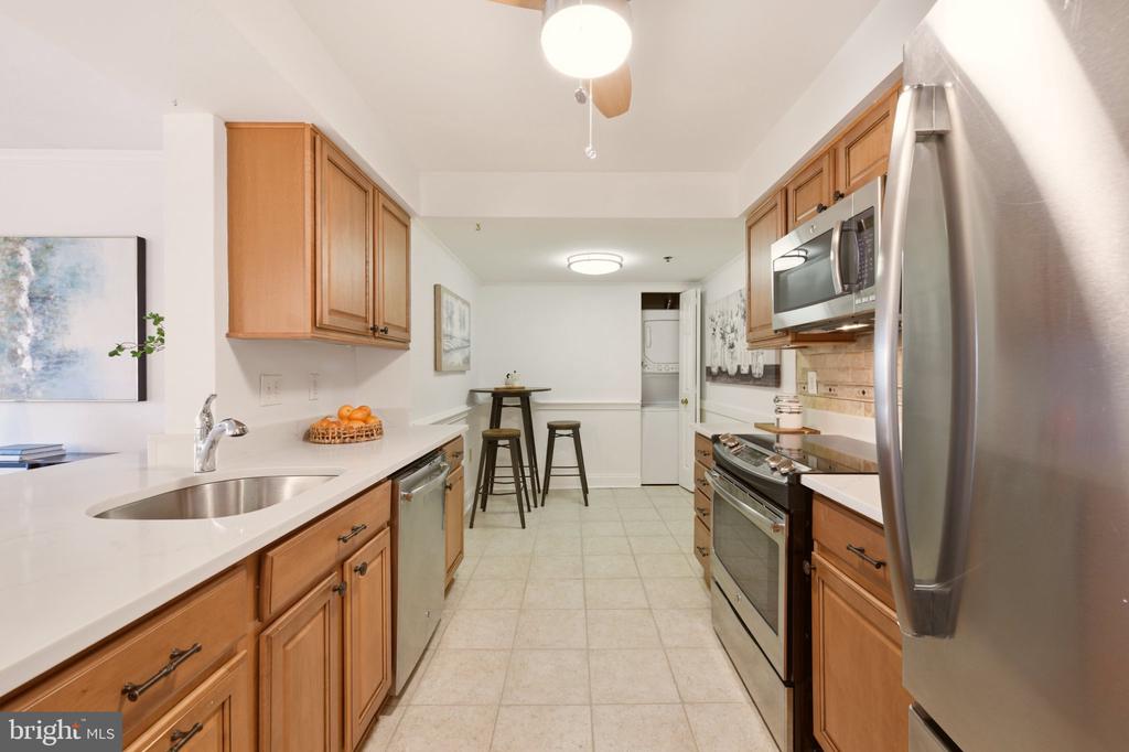545 E BRADDOCK ROAD Unit: 408