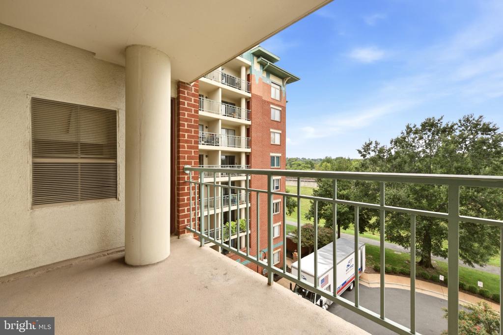 545 E BRADDOCK ROAD Unit: 408