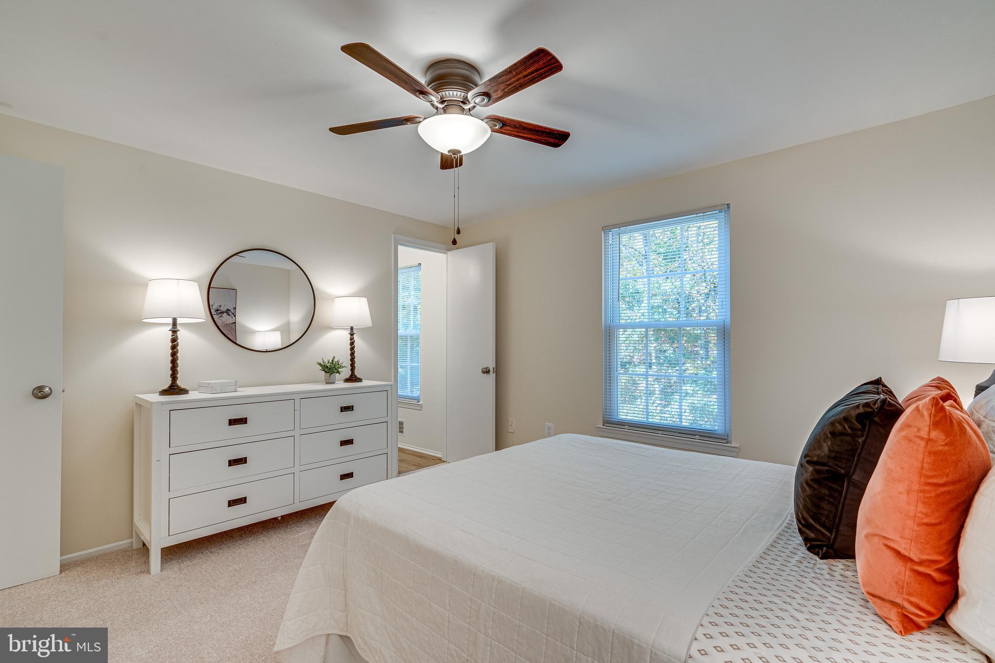 10182 Sassafras Woods Ct