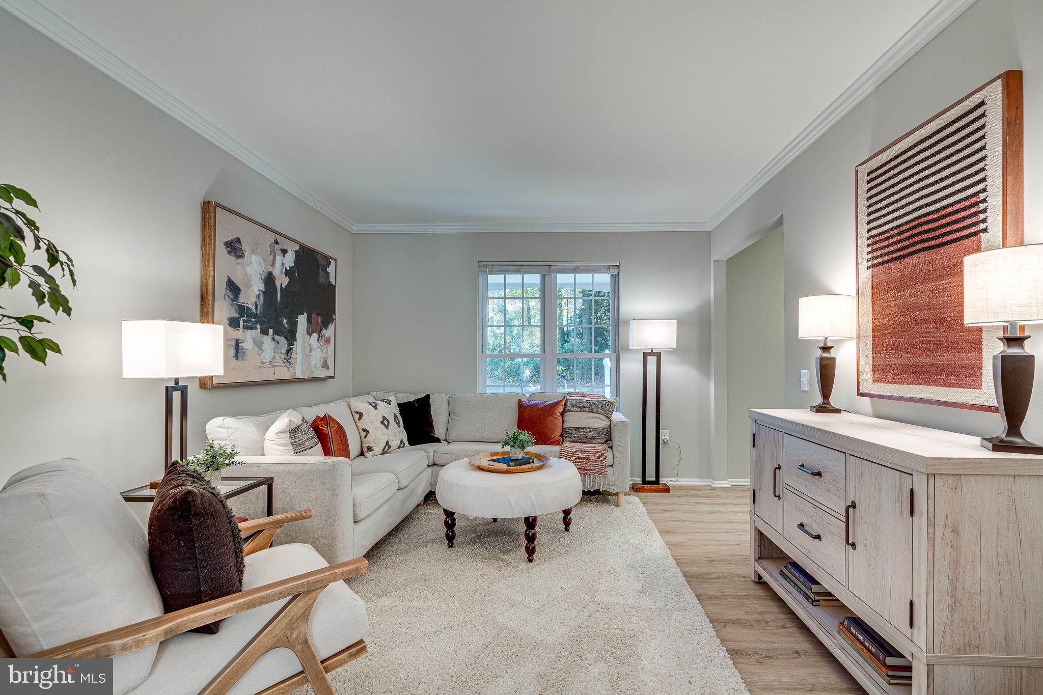 10182 Sassafras Woods Ct