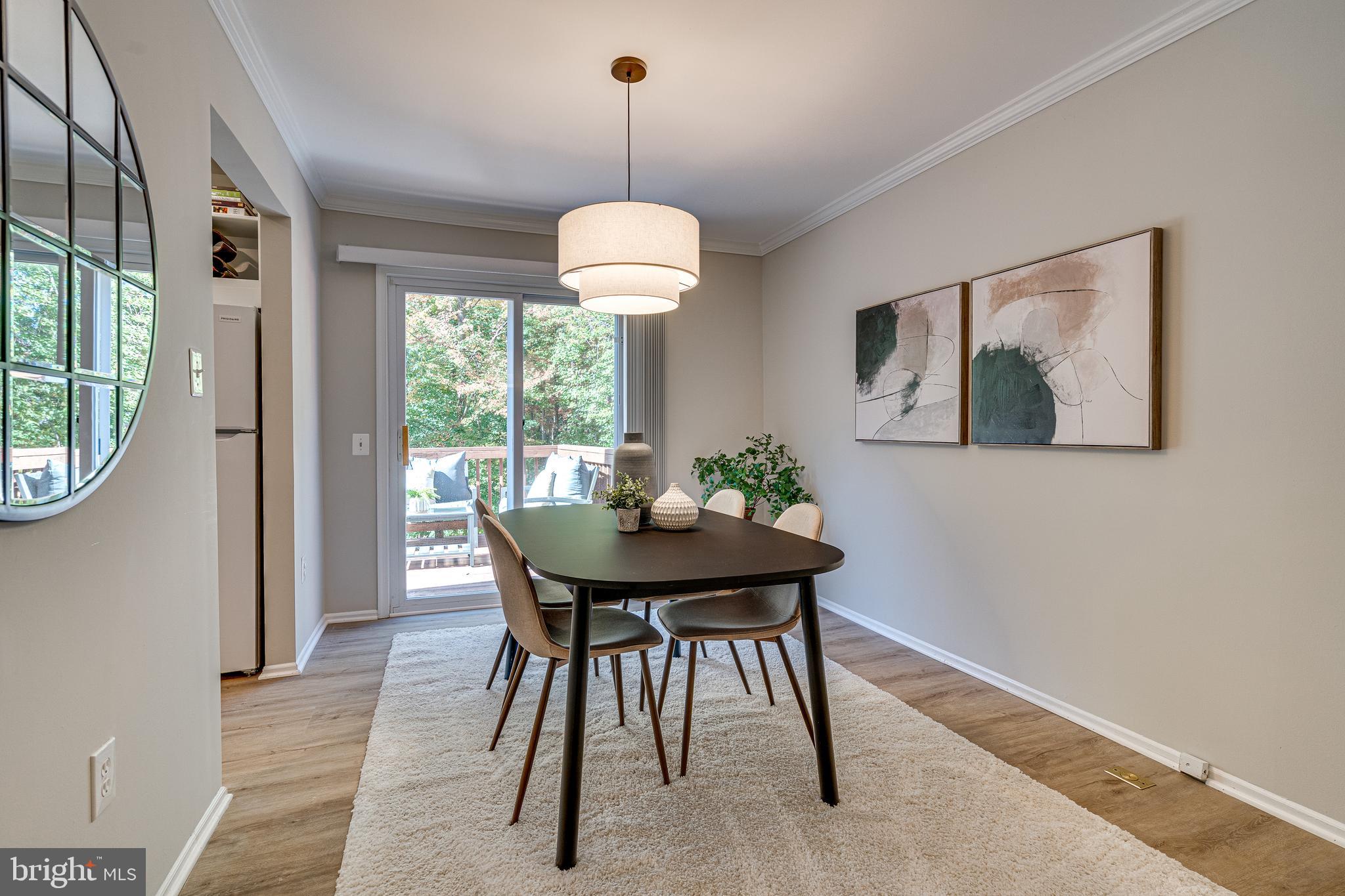 10182 Sassafras Woods Ct