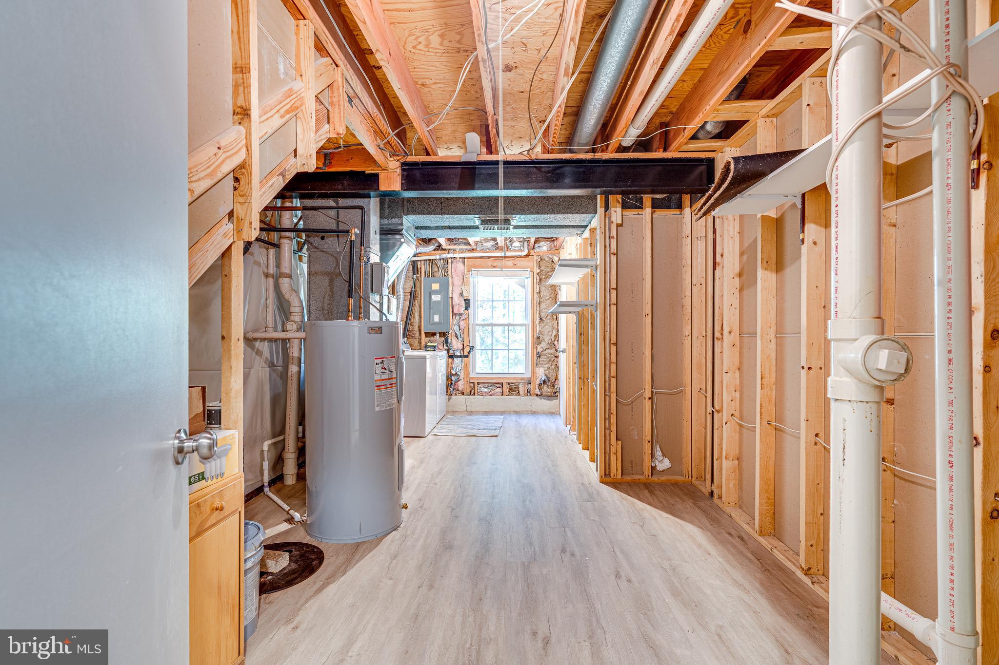 10182 Sassafras Woods Ct