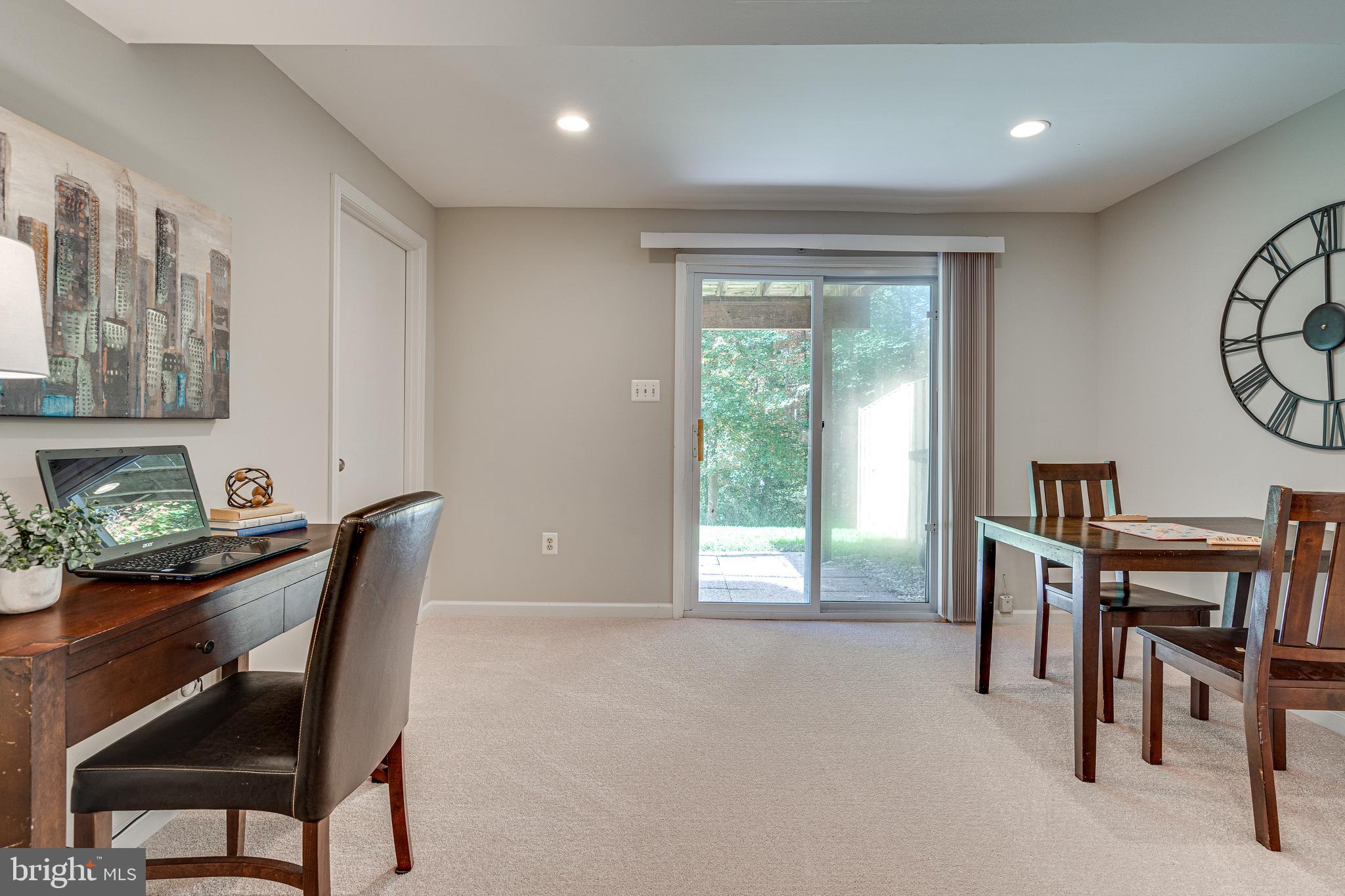 10182 Sassafras Woods Ct