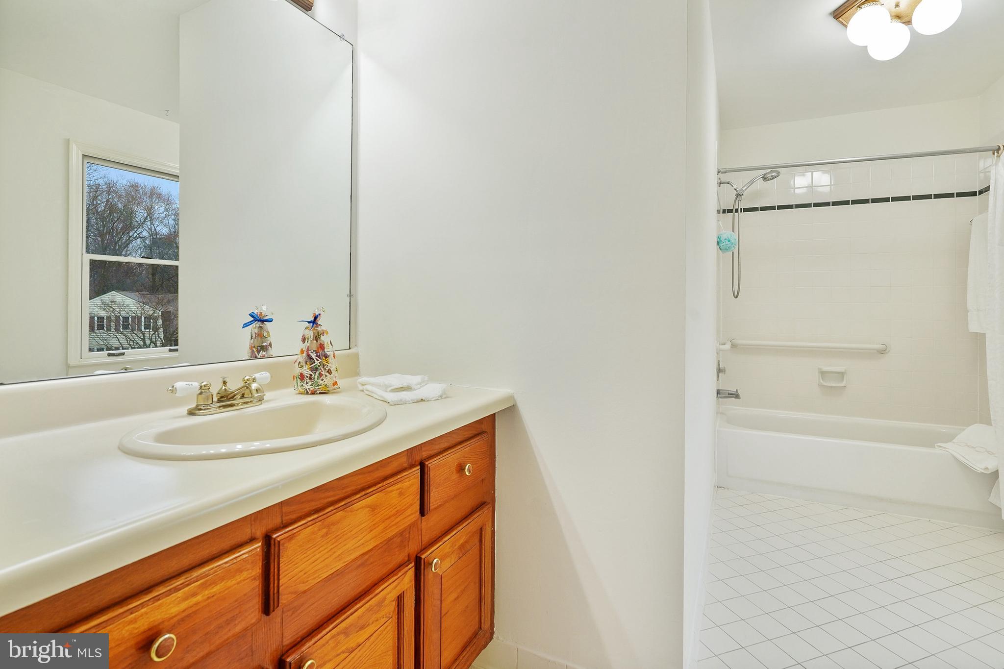 11161 Conestoga Ct