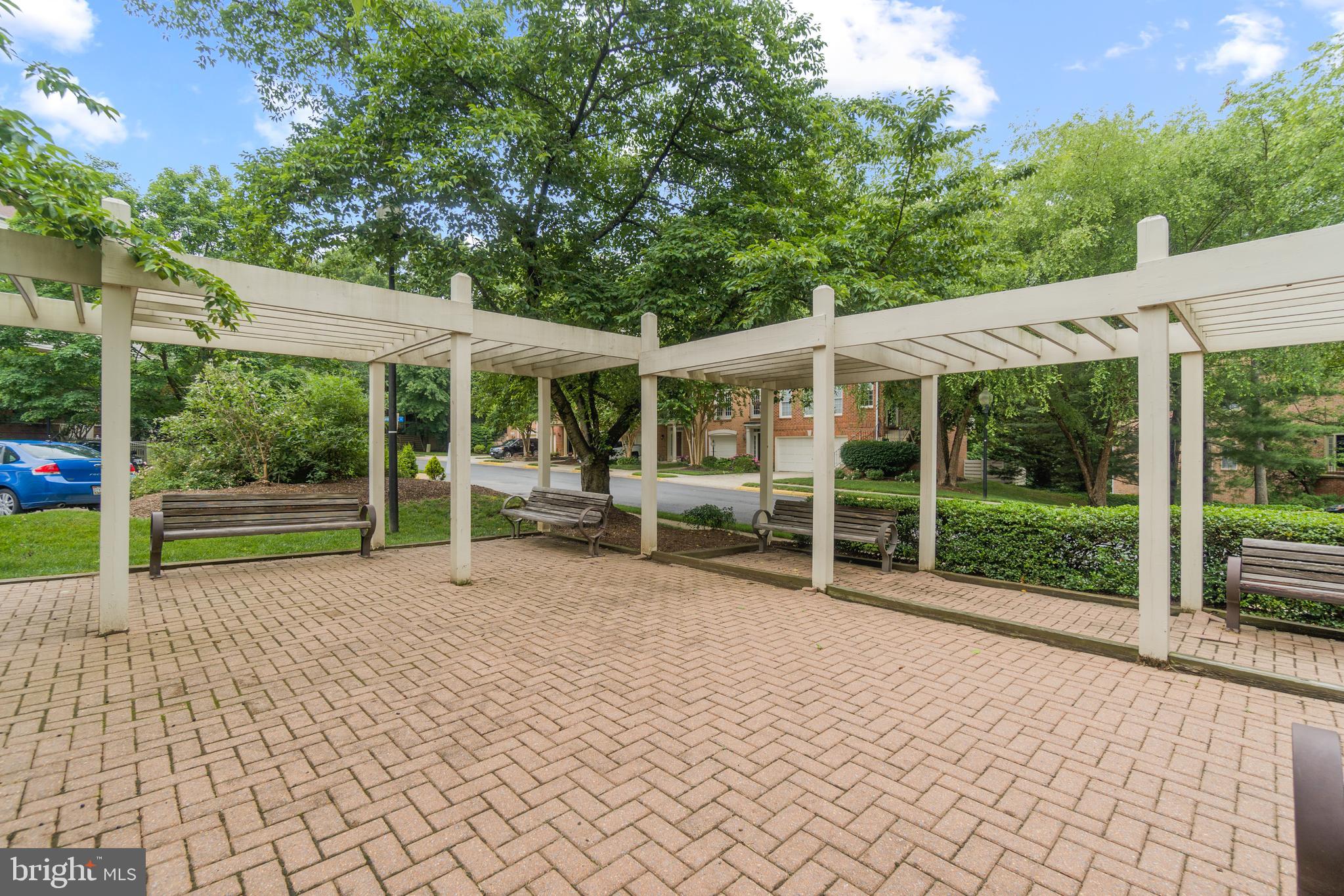 1301 GARDEN WALL CT #901