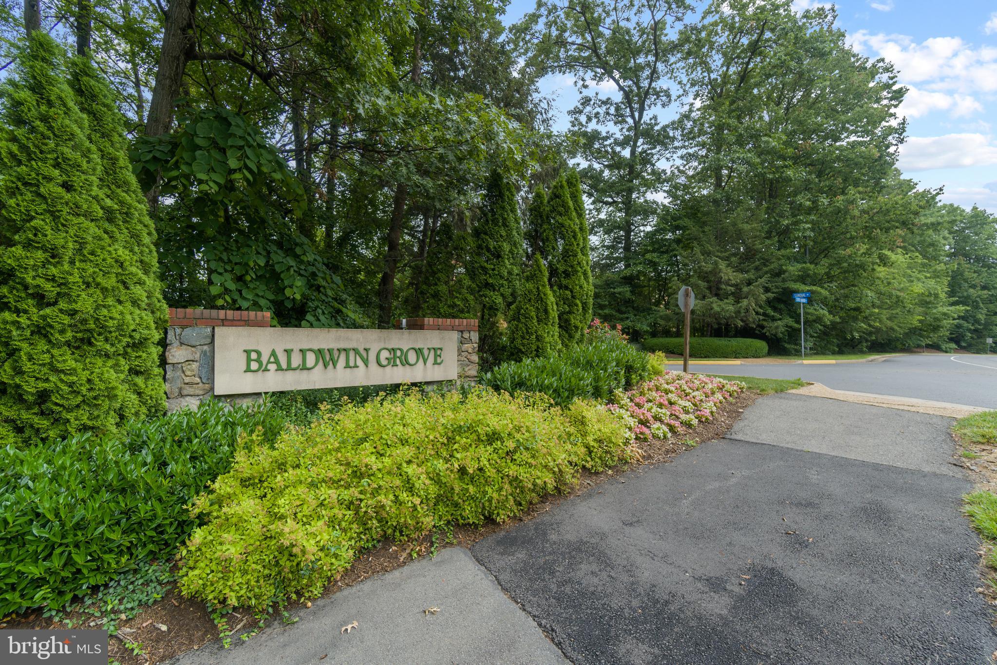 1301 GARDEN WALL CT #901