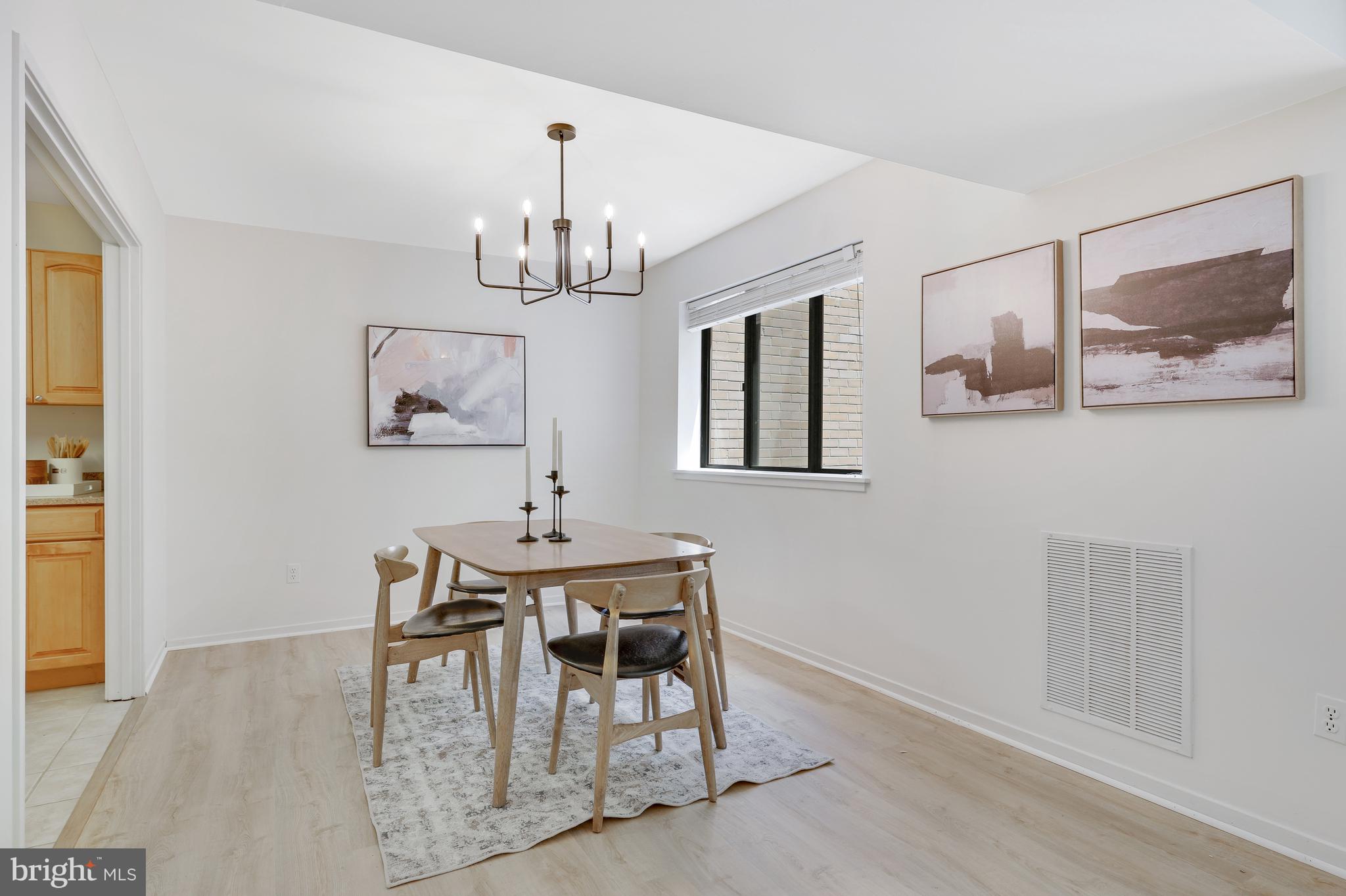 1669 Parkcrest #300