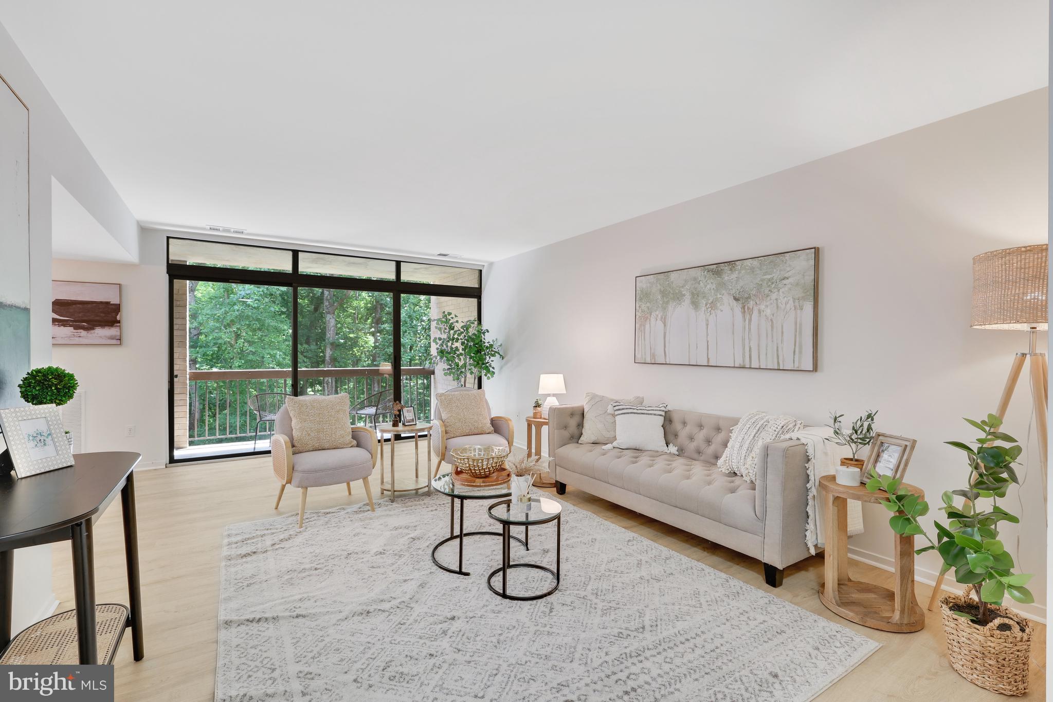 1669 Parkcrest #300