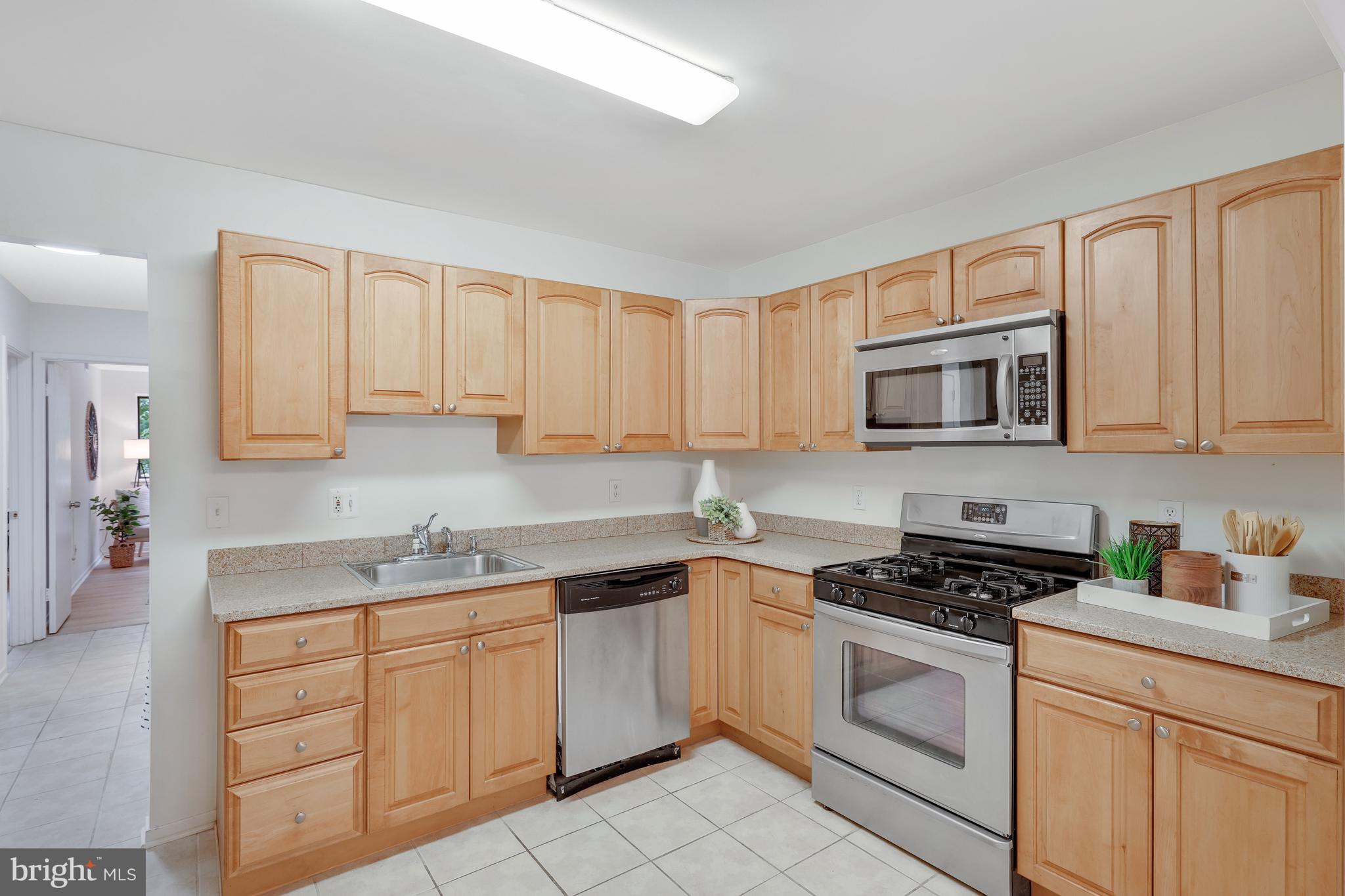 1669 Parkcrest #300