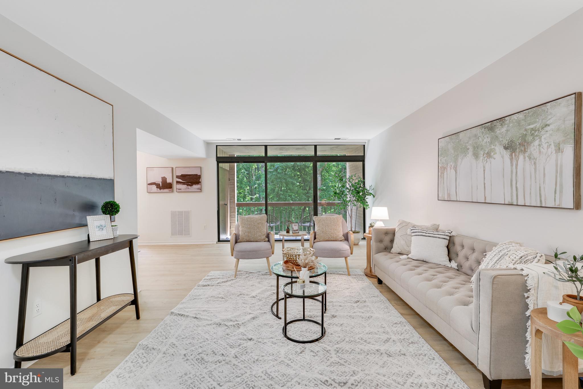 1669 Parkcrest #300
