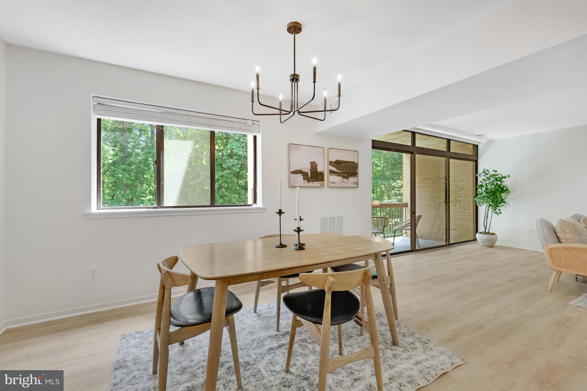 1669 Parkcrest #300