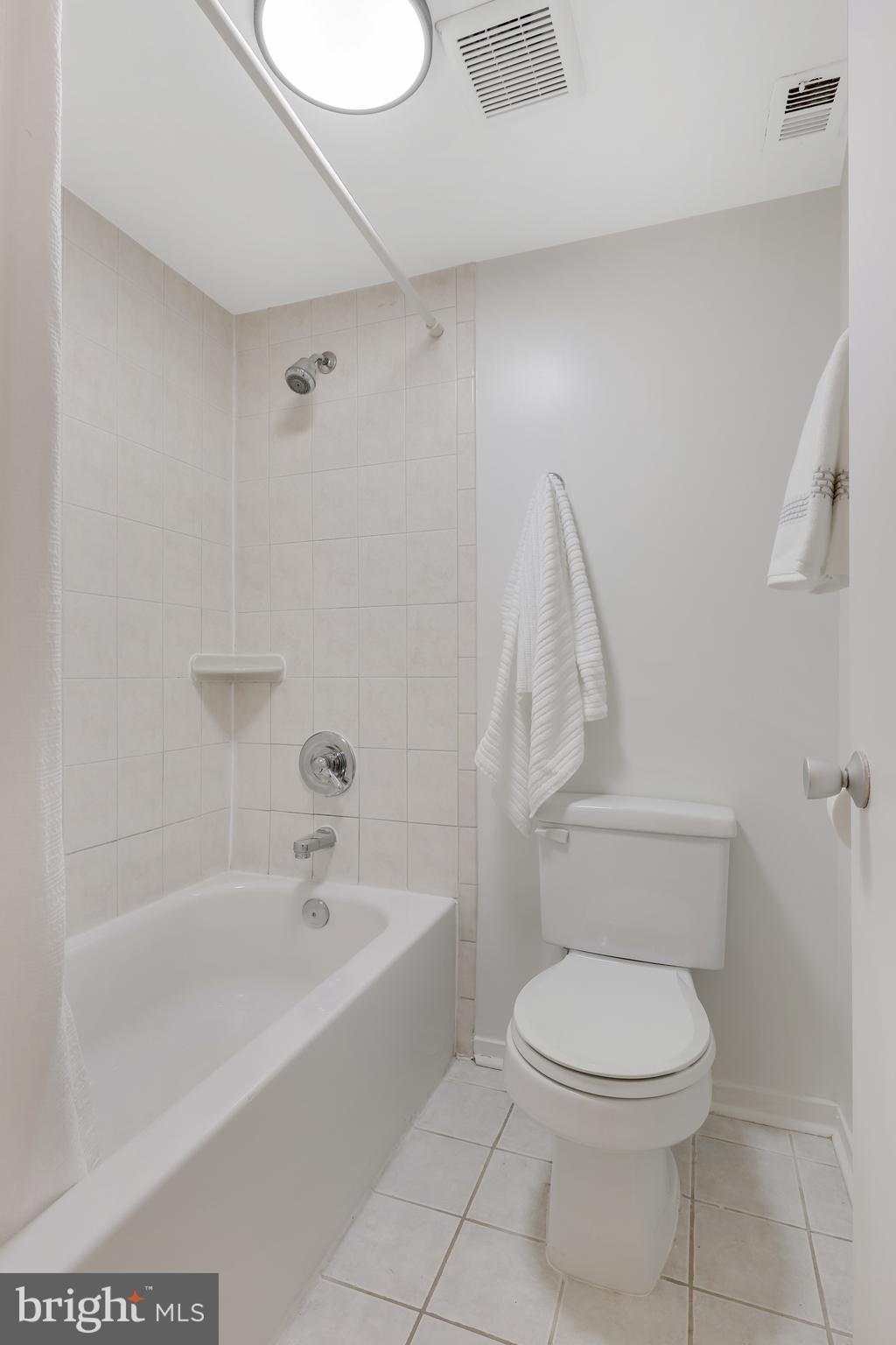 1669 Parkcrest #300
