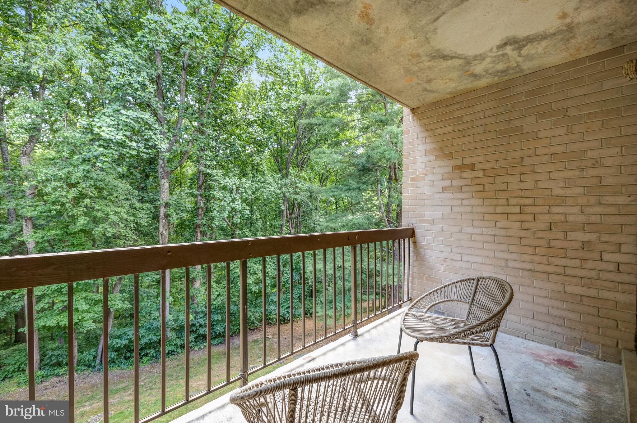 1669 Parkcrest #300